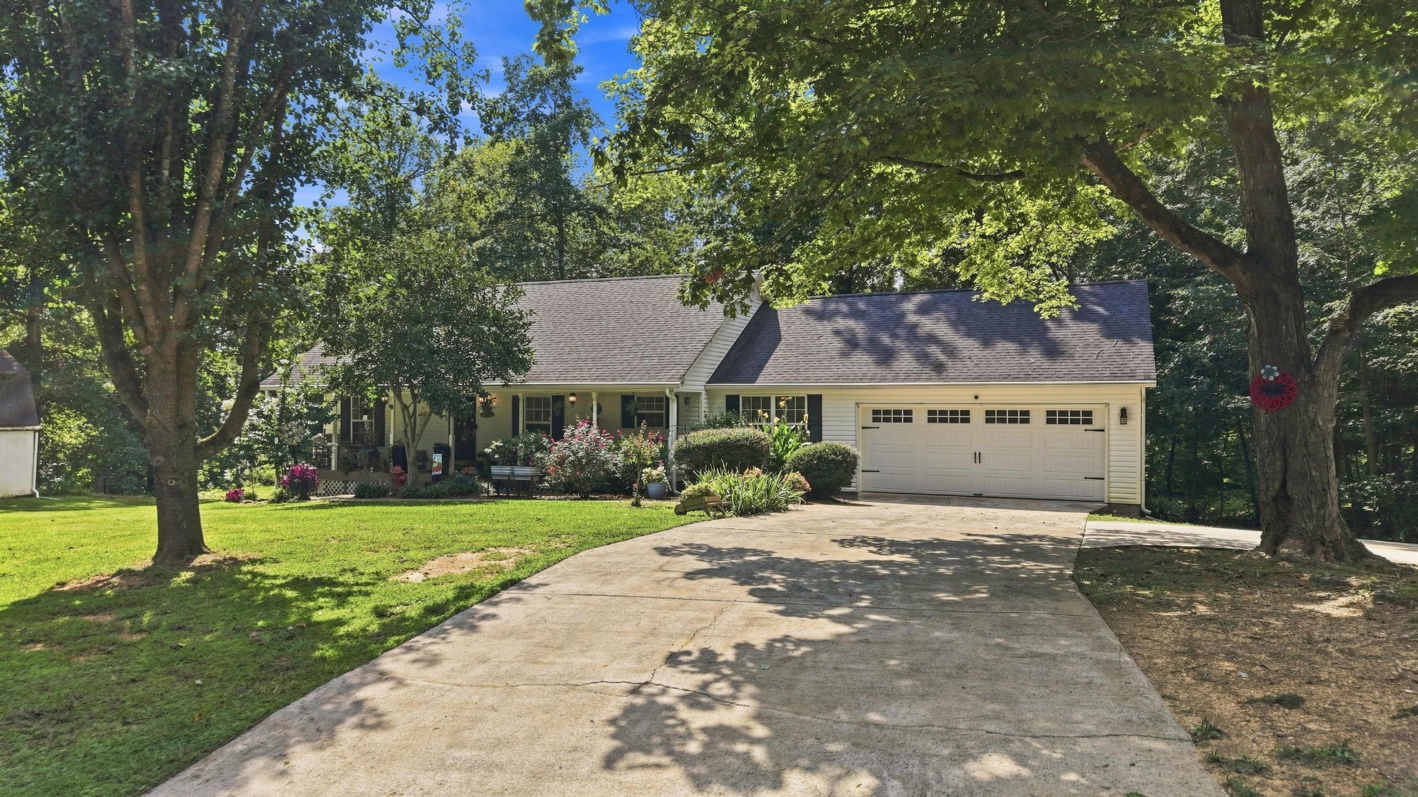6276 Bates Pike, Se Property Photo 1