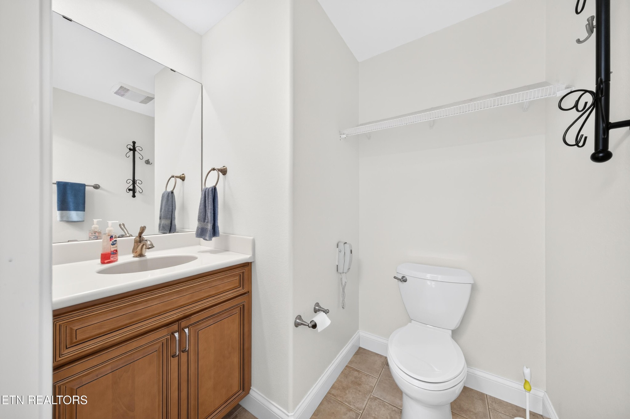 21 Thames Court Property Photo 33