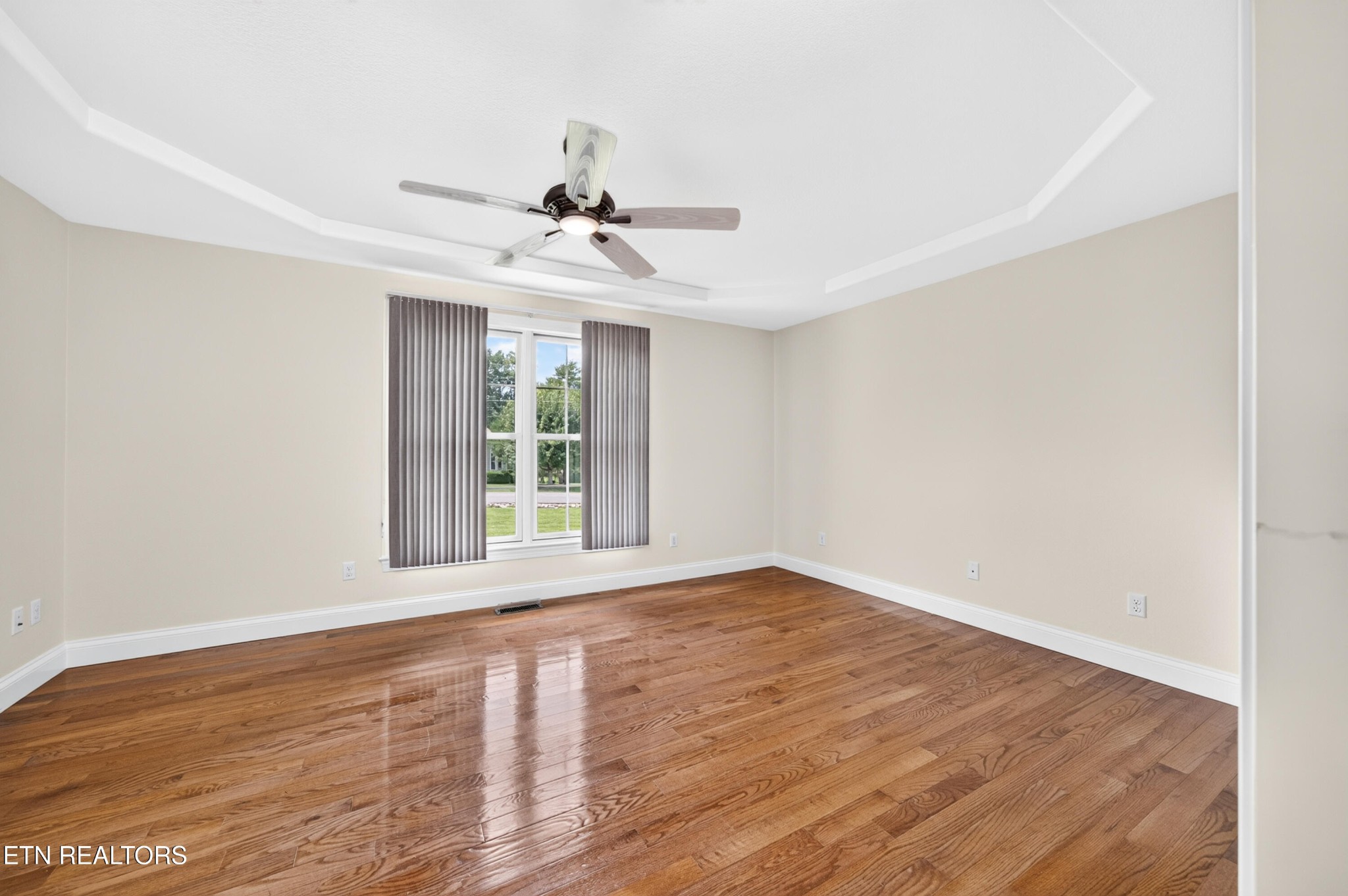 21 Thames Court Property Photo 42