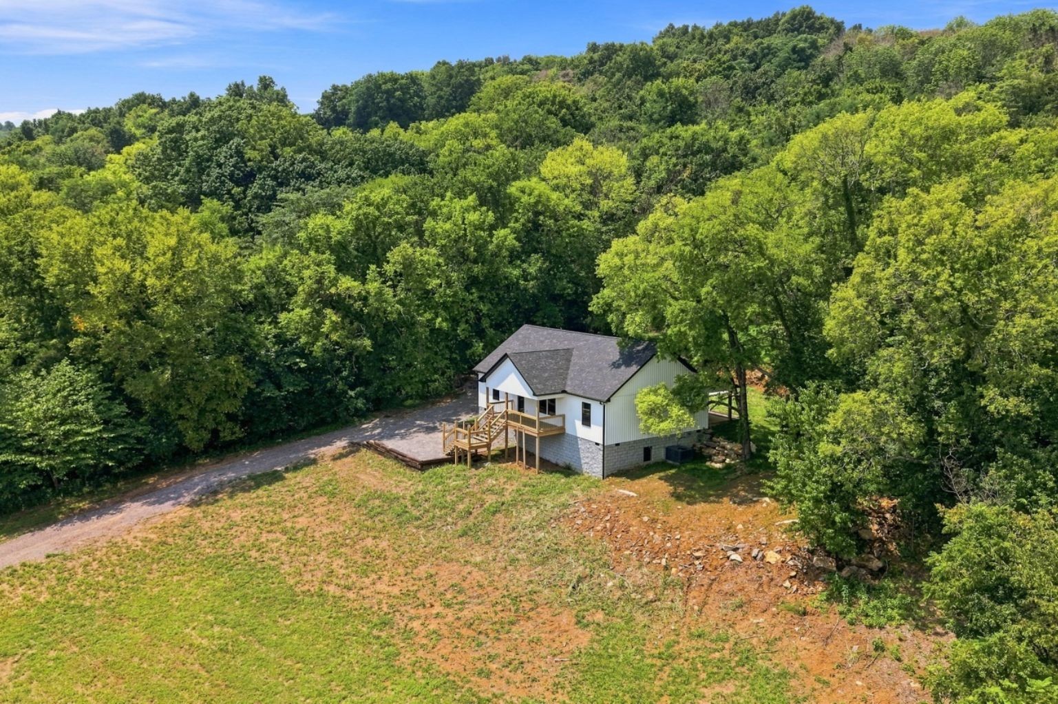 1190 Patton Hollow Rd Property Photo 1