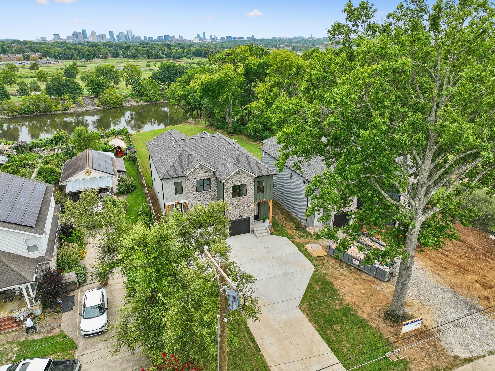1714B River Dr