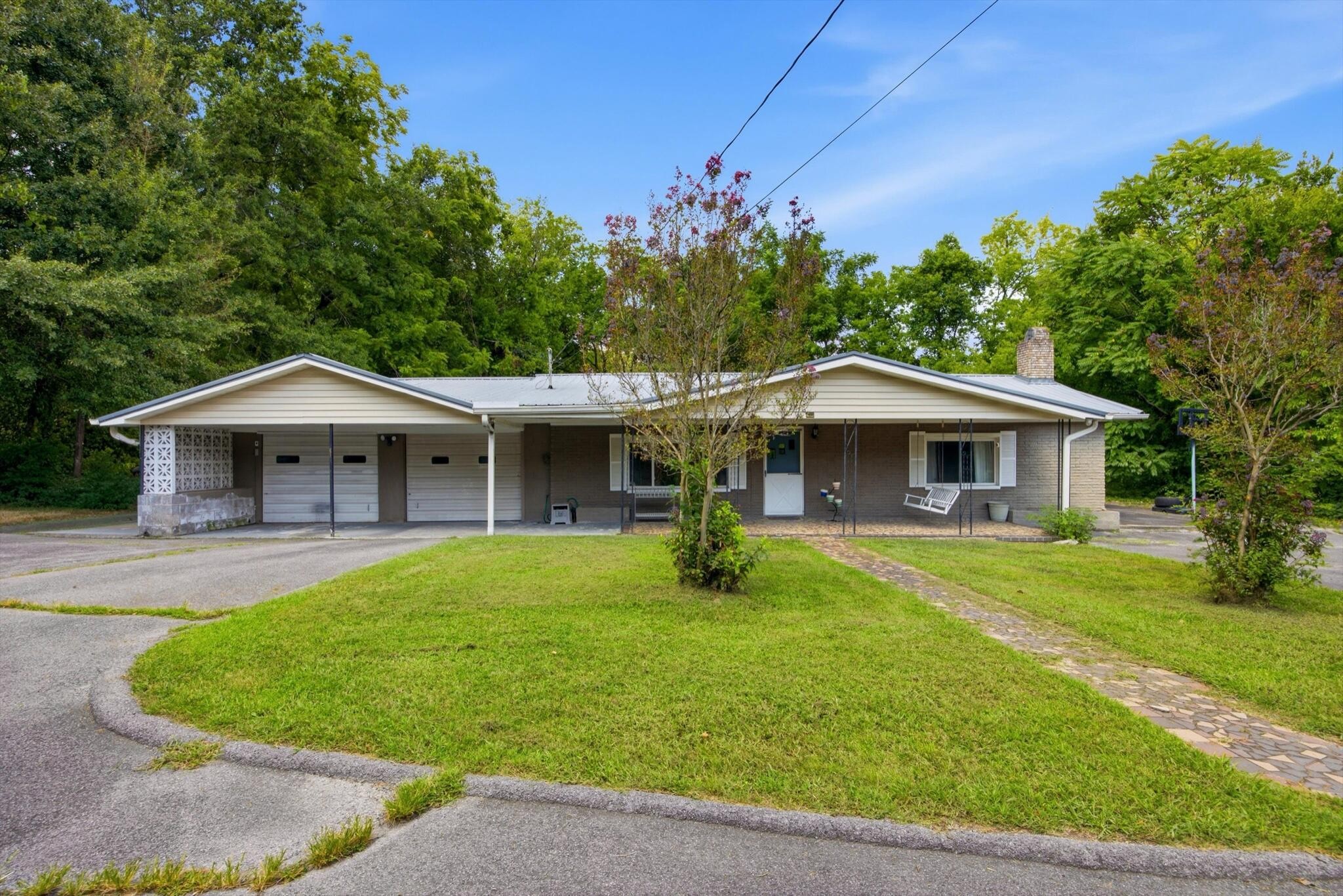775 Mauldeth Road Property Photo 1
