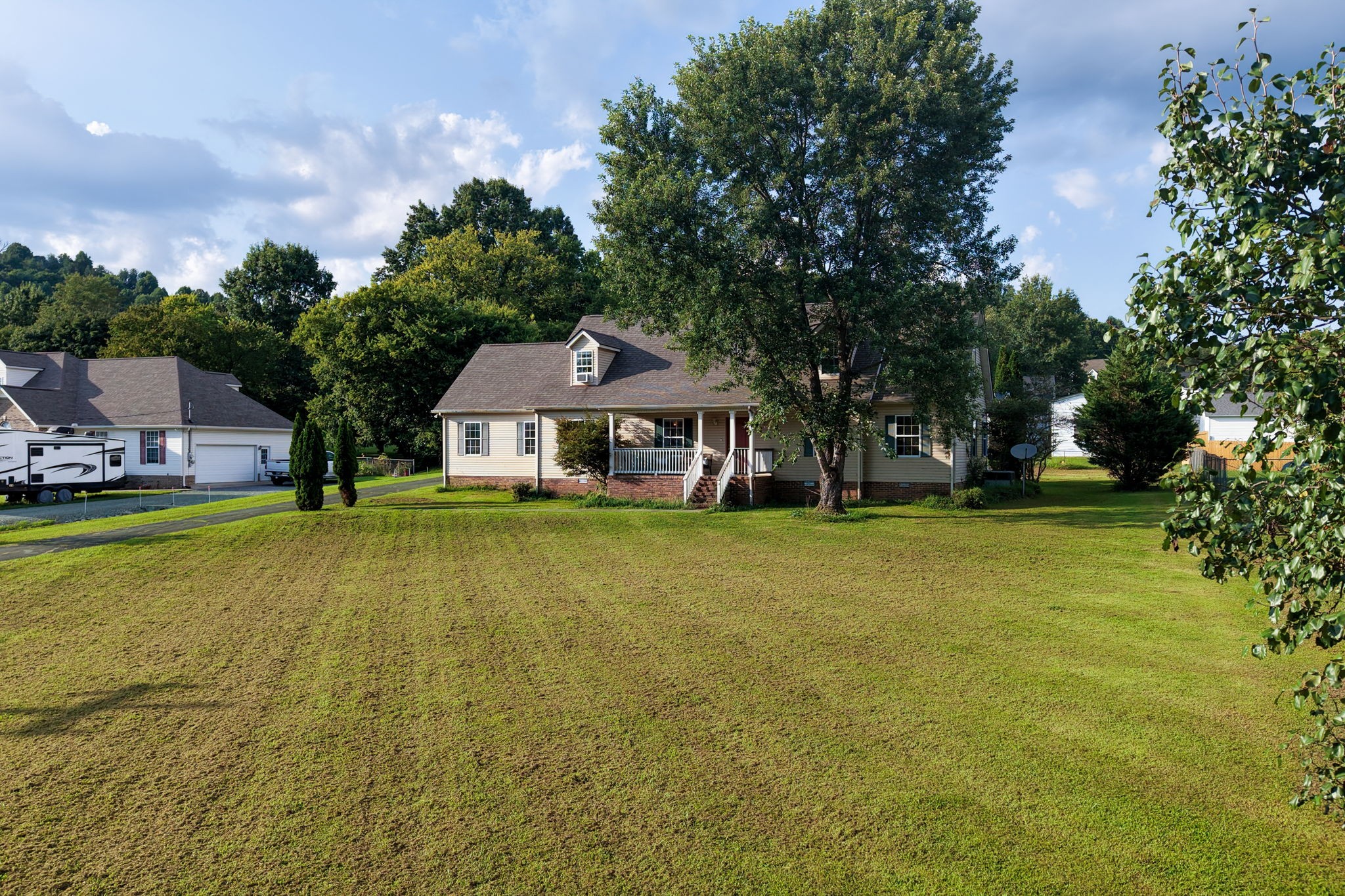 217 Amanda Dr Property Photo 3