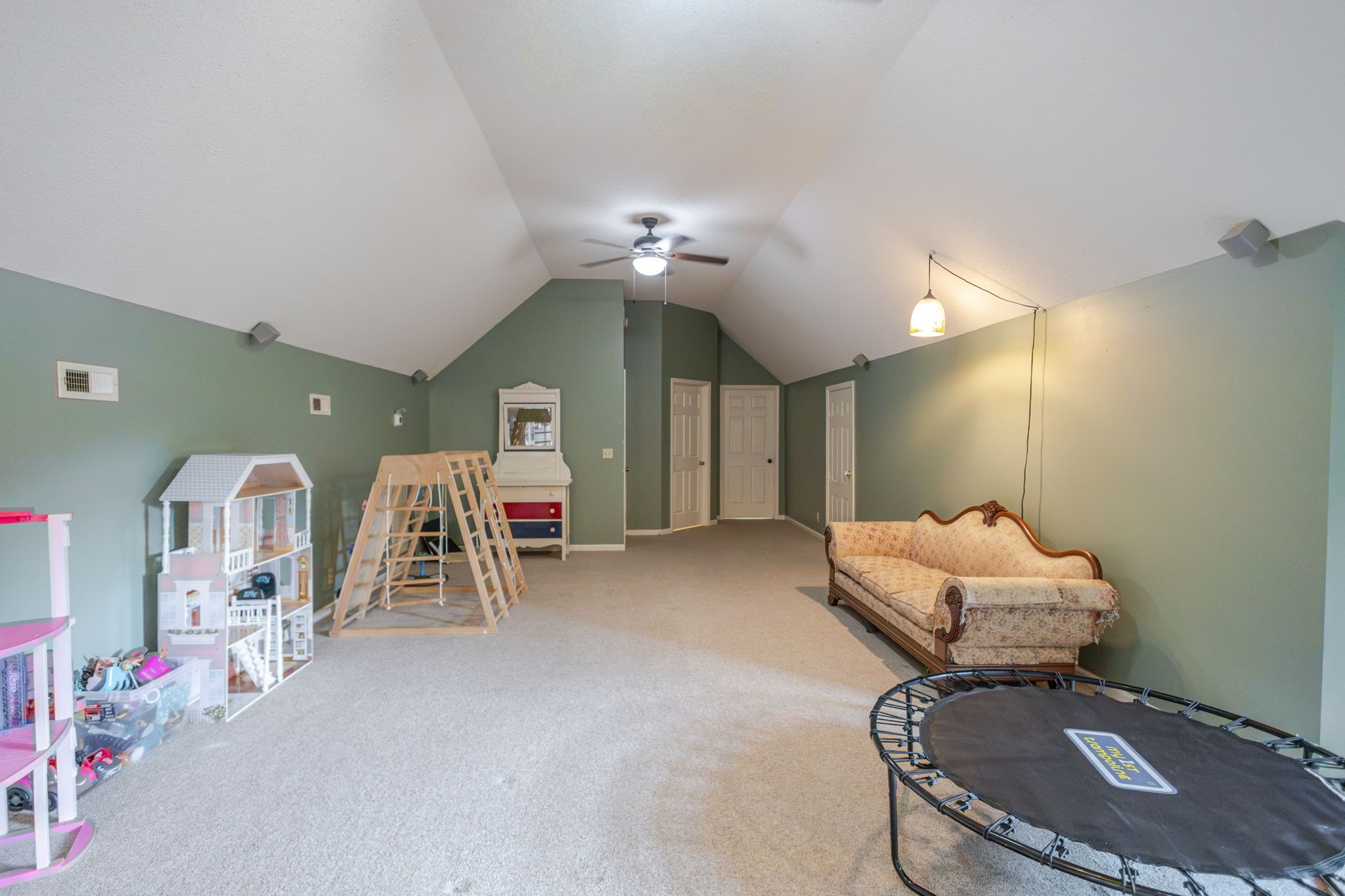 217 Amanda Dr Property Photo 43