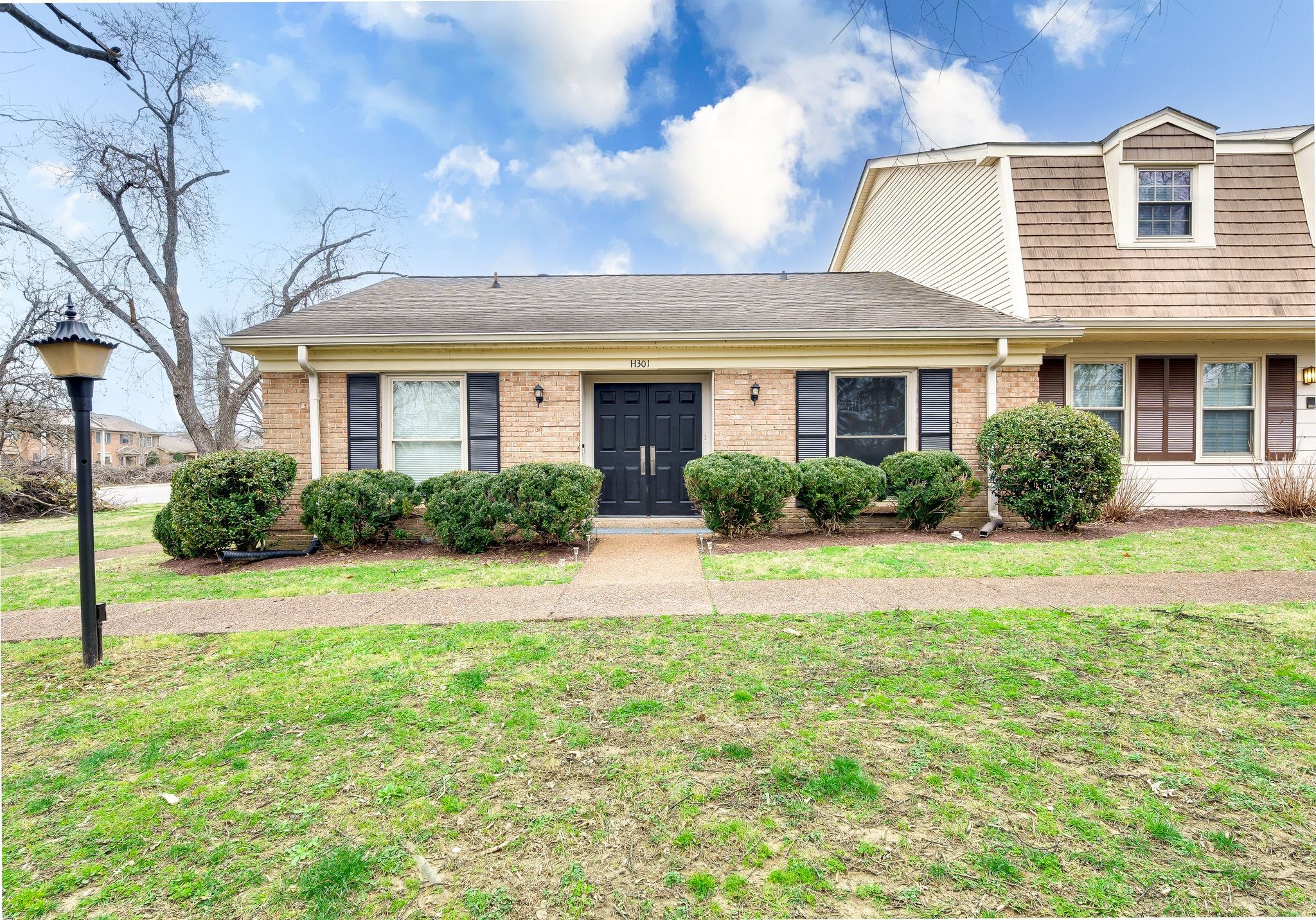 8300 Sawyer Brown Rd Property Photo 1