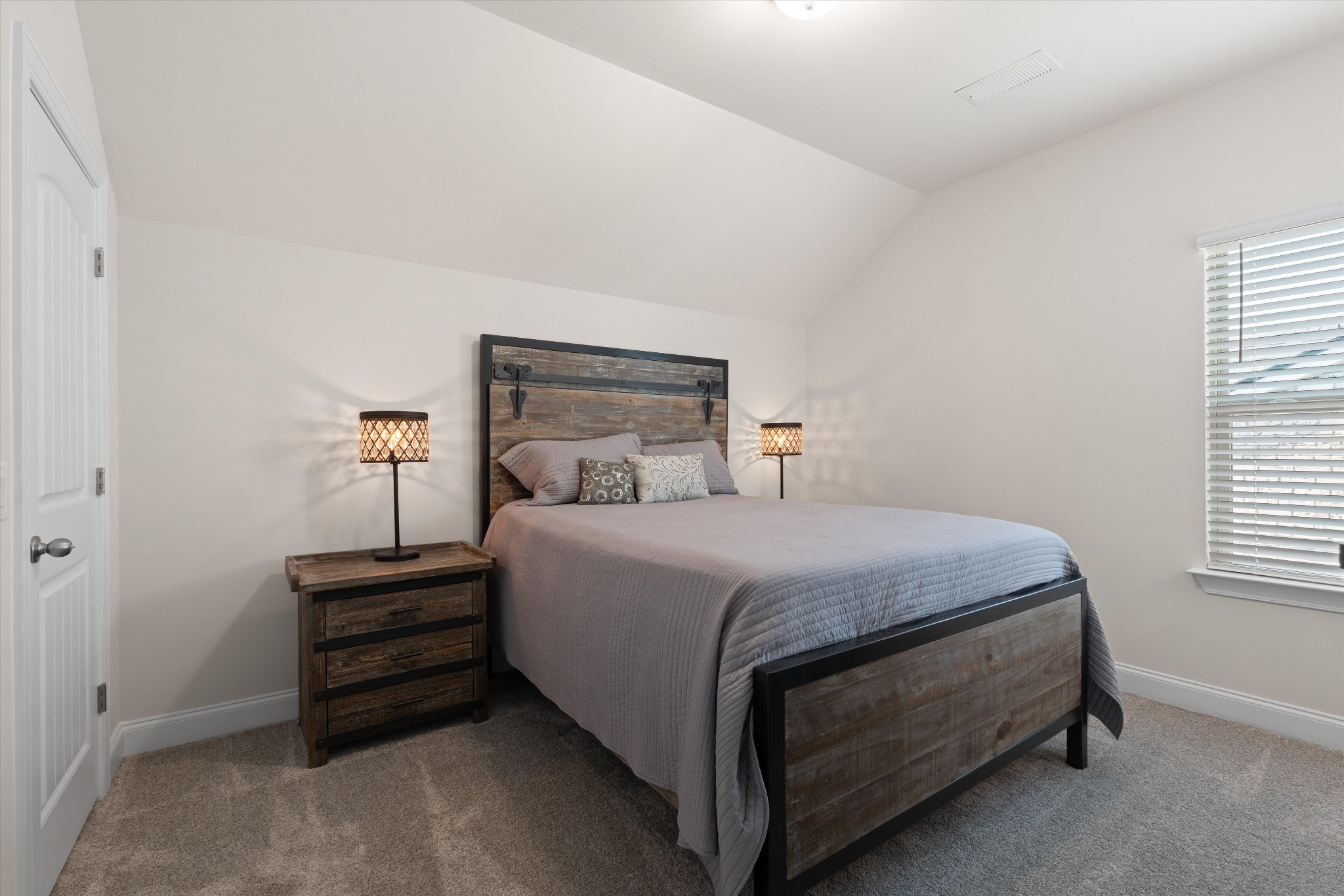 1685 Boardwalk Pl Property Photo 43