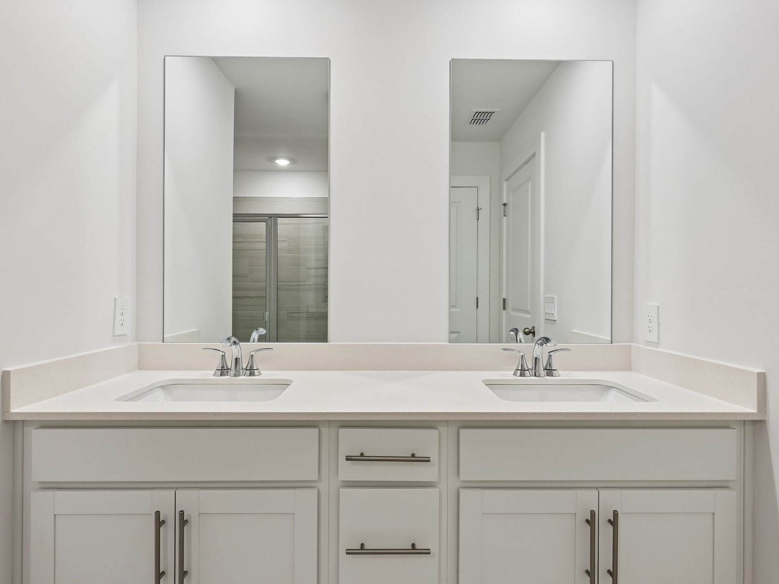1623 Garnet Way Property Photo 8