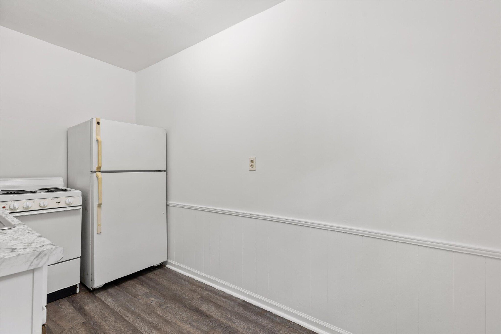 313 Mcbrien Road Property Photo 14
