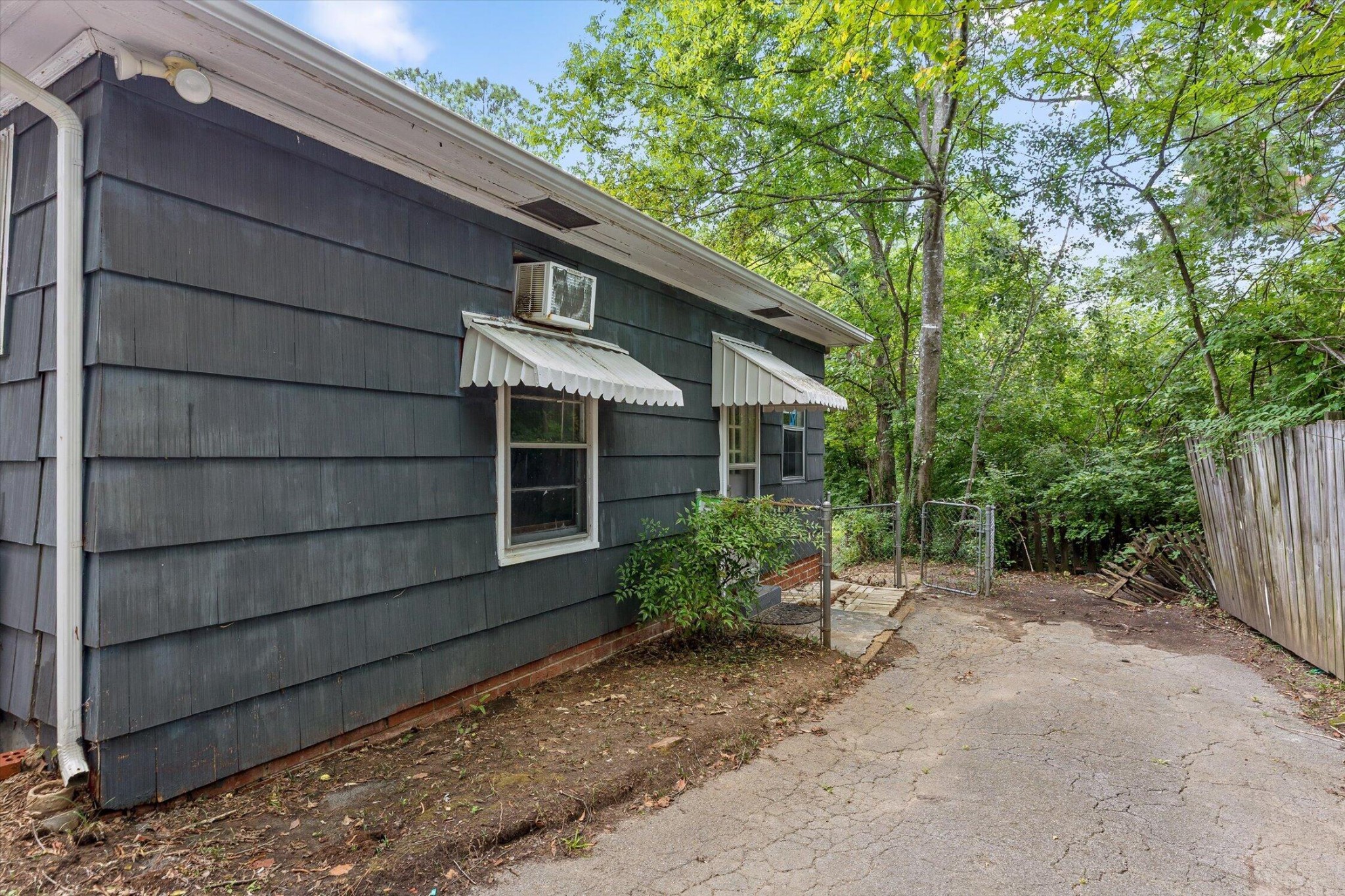 313 Mcbrien Road Property Photo 30