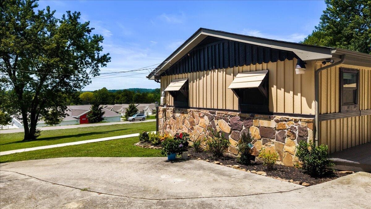 9815 E Brainerd Road Property Photo 31