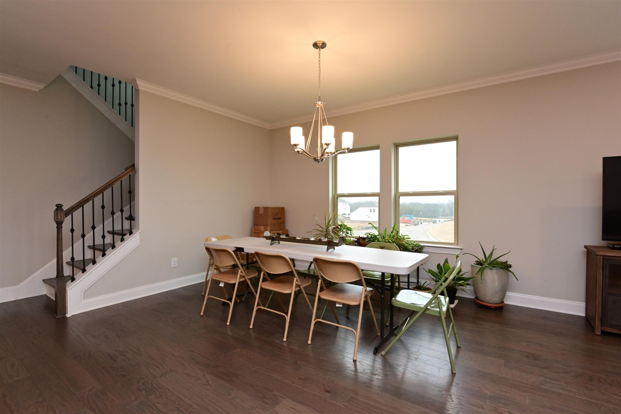 1028 Fenner Ln Property Photo 2