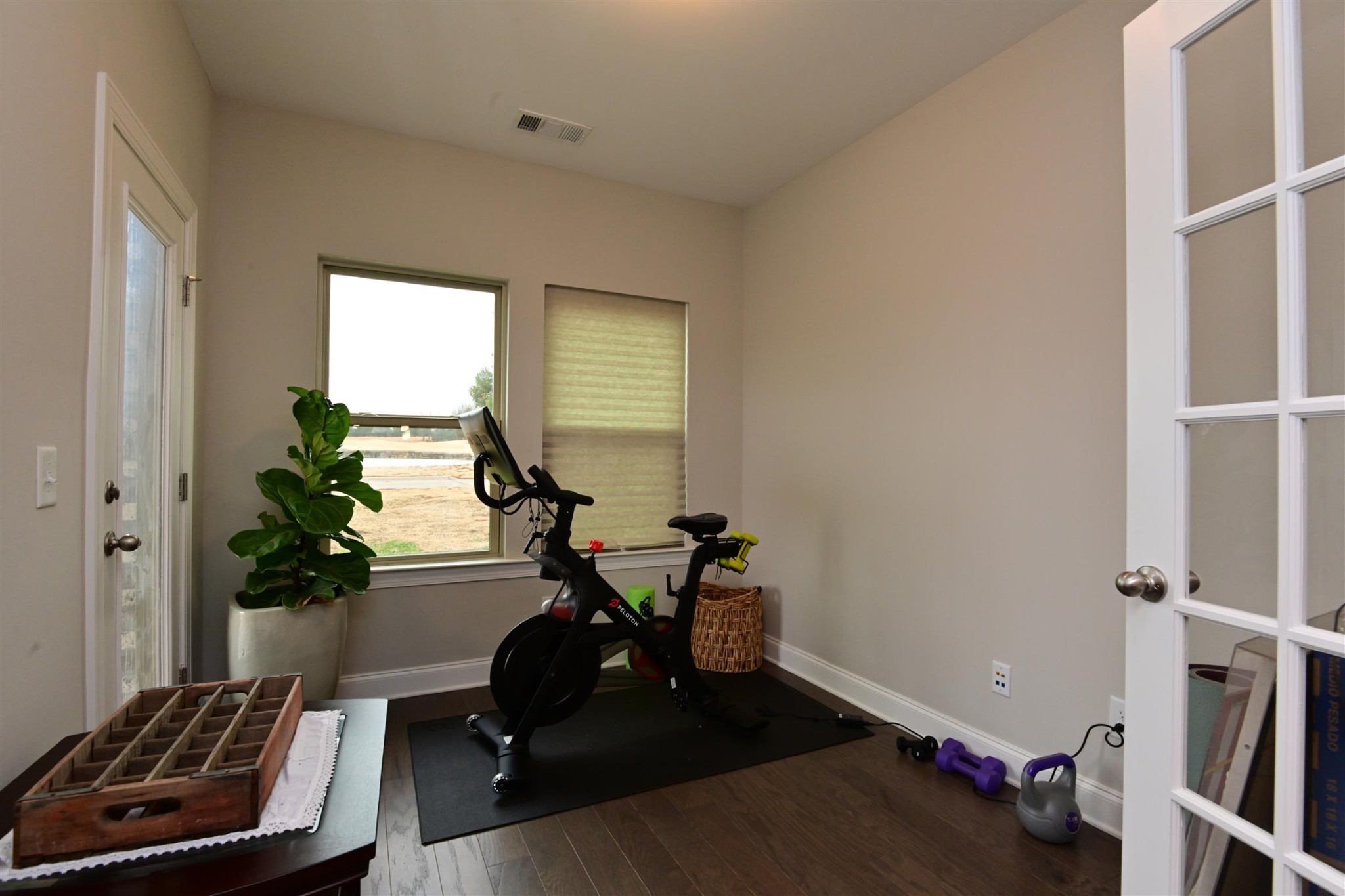 1028 Fenner Ln Property Photo 10