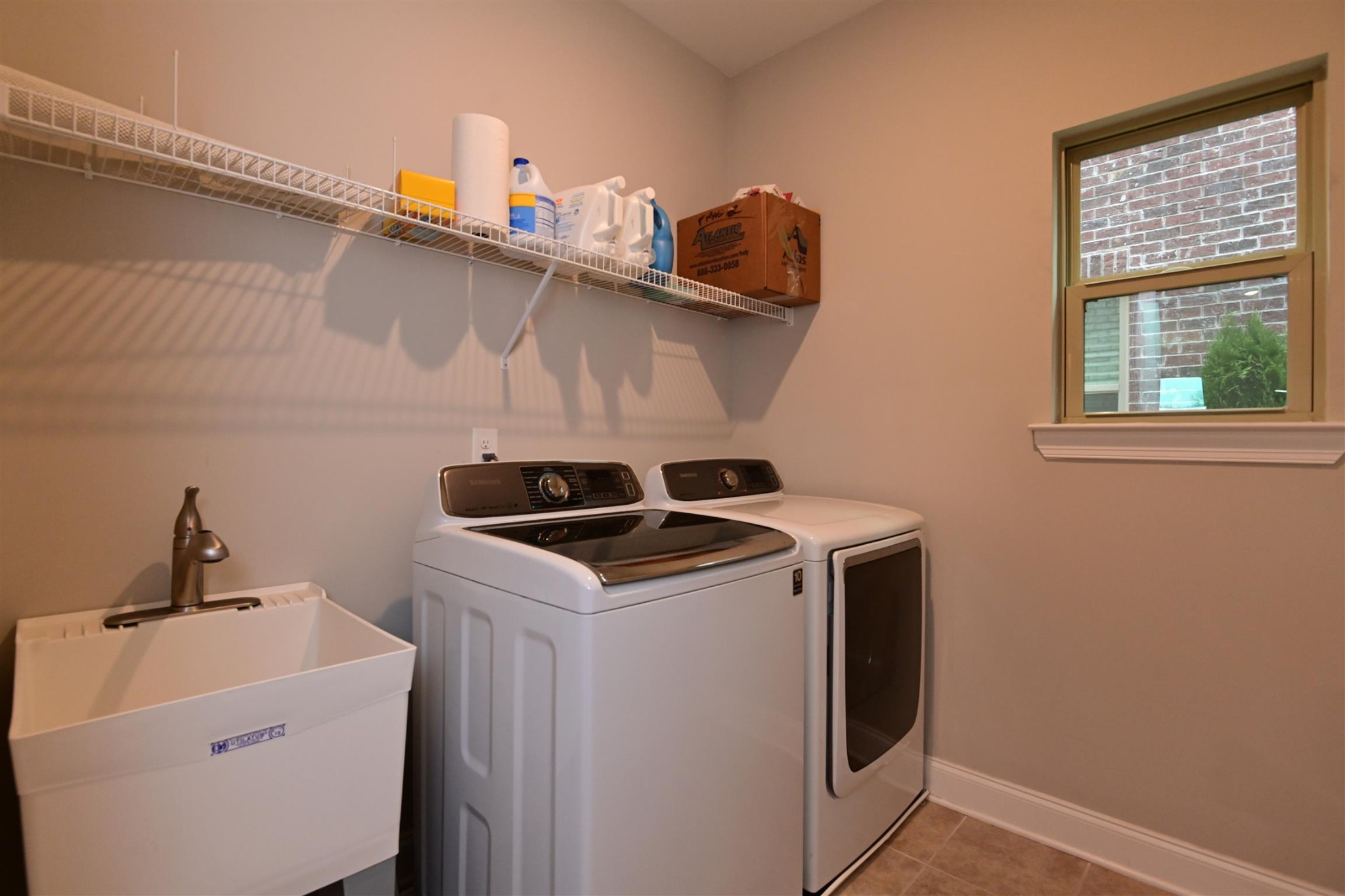 1028 Fenner Ln Property Photo 15