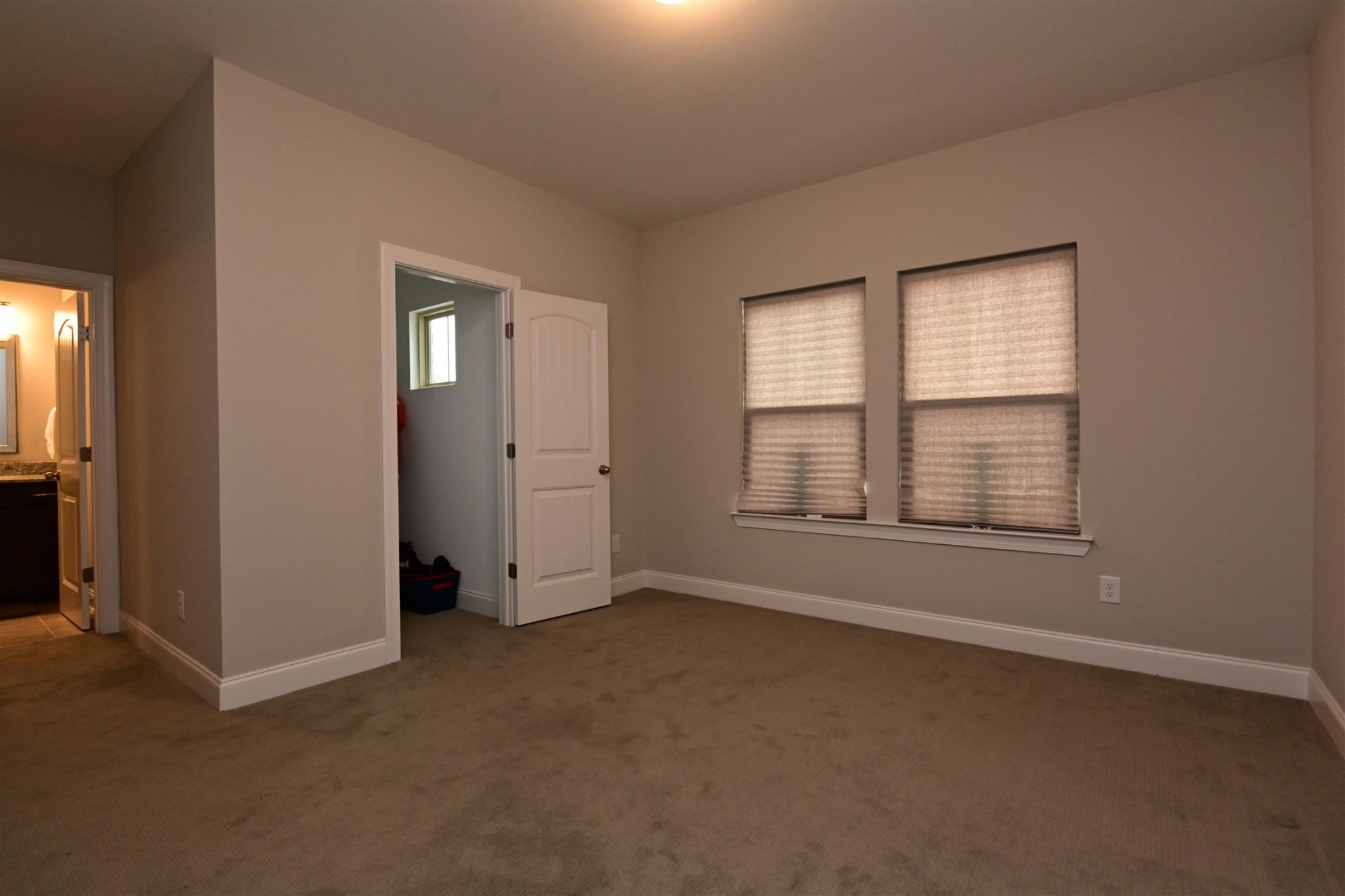 1028 Fenner Ln Property Photo 24