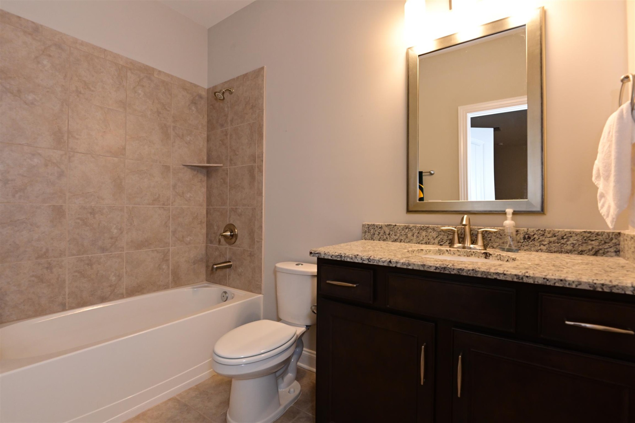 1028 Fenner Ln Property Photo 25