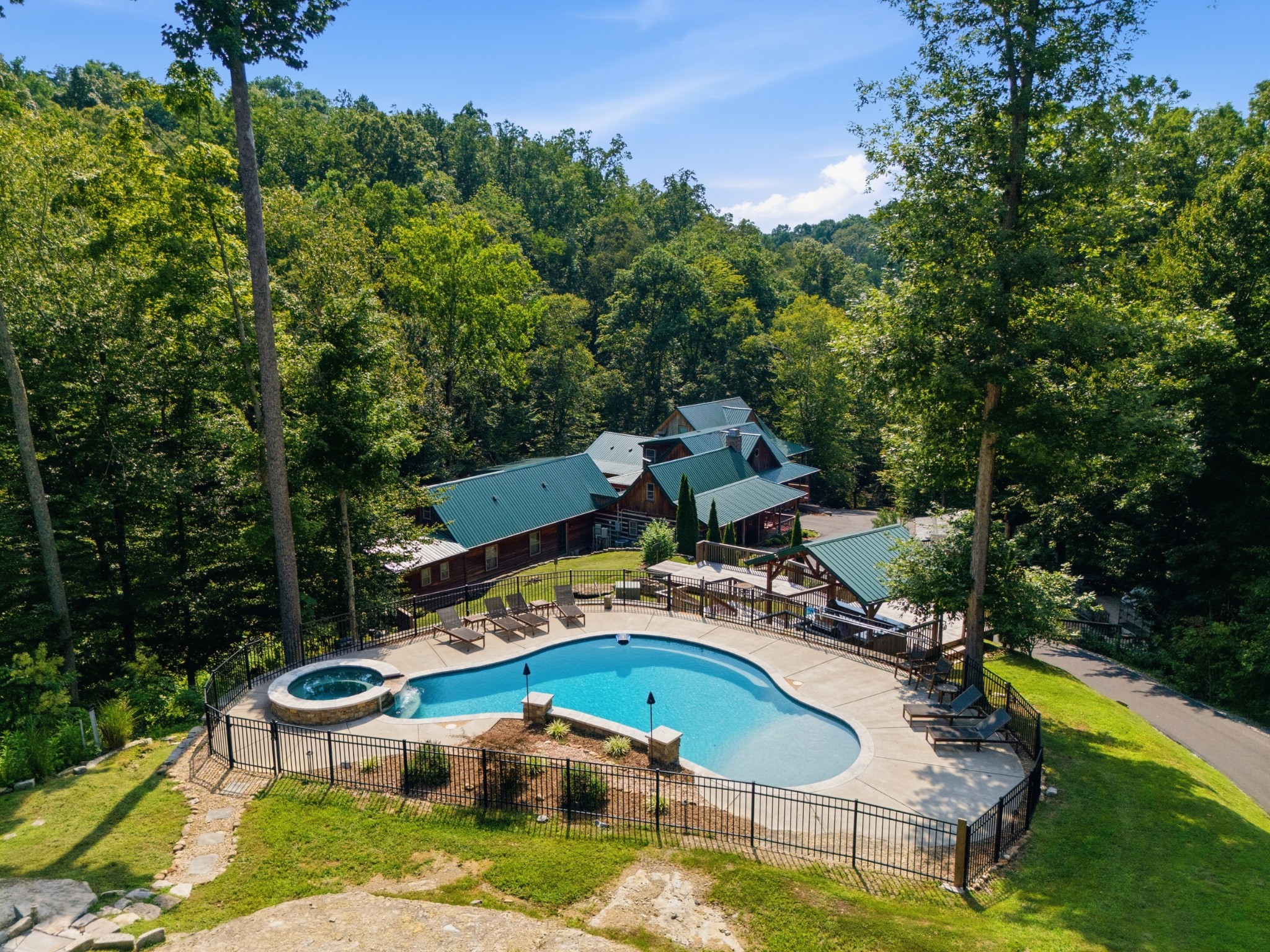3560 Tyree Springs Rd Property Photo 1
