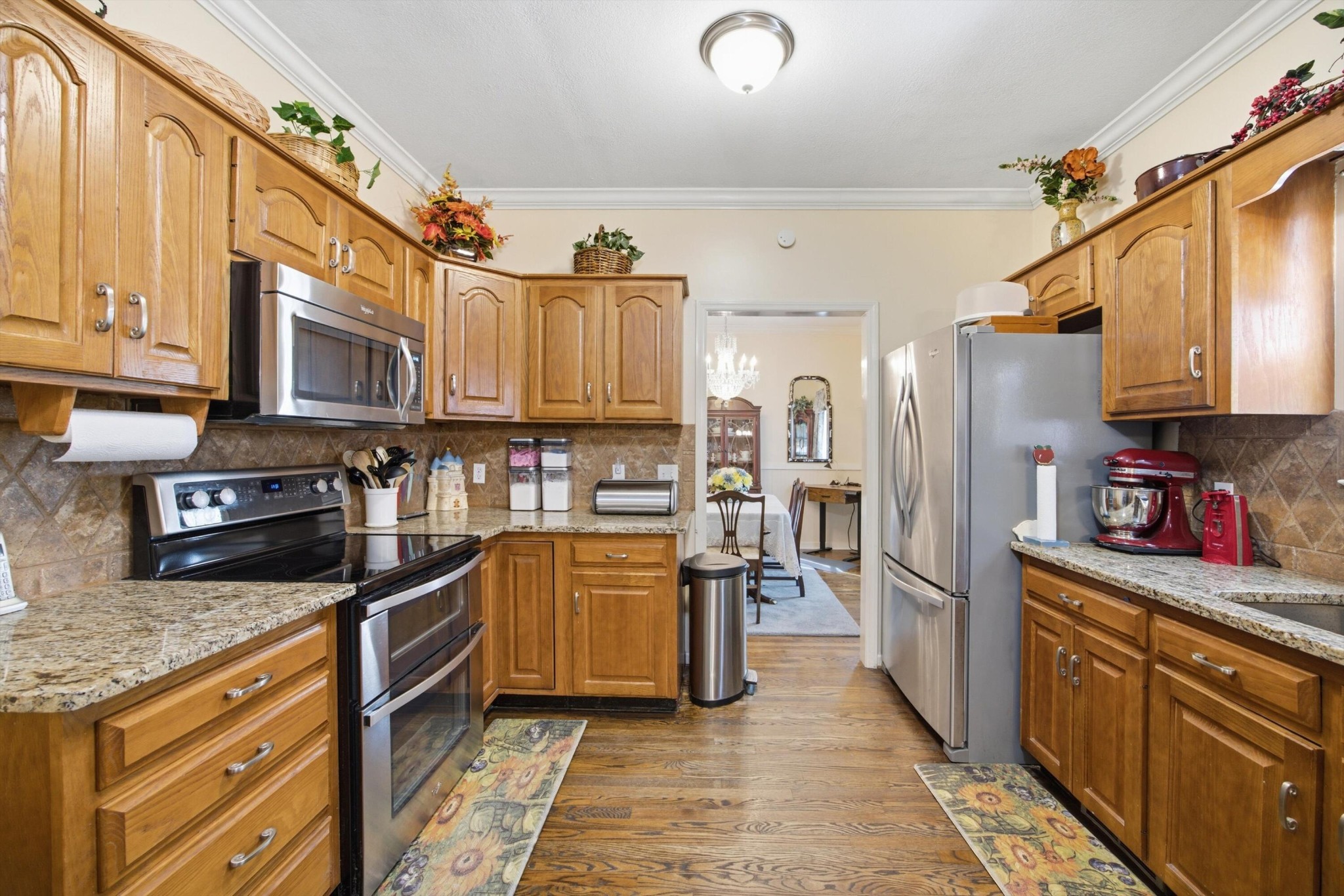 6714 Flagcrest Drive Property Photo 10