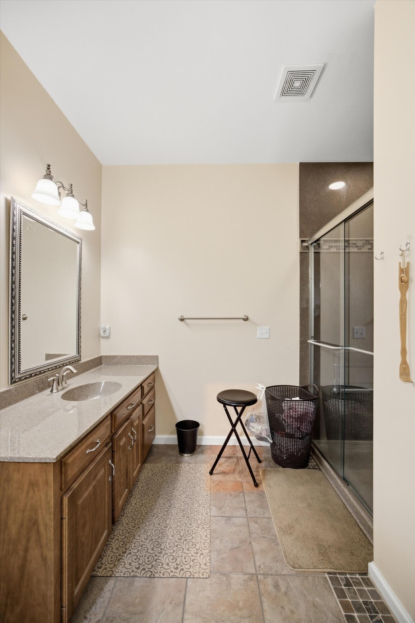 6714 Flagcrest Drive Property Photo 25