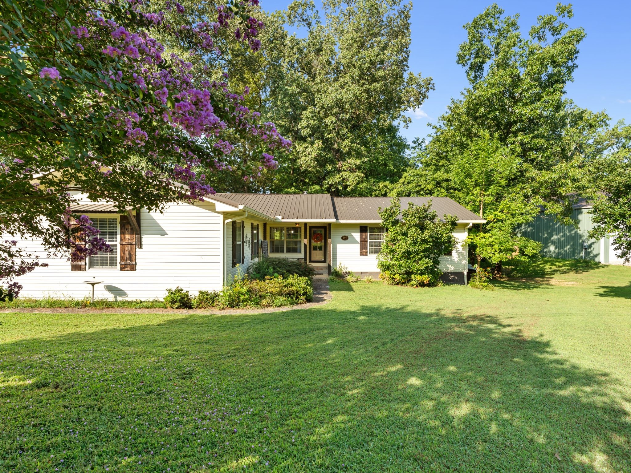 184 Beechview Dr Property Photo 2