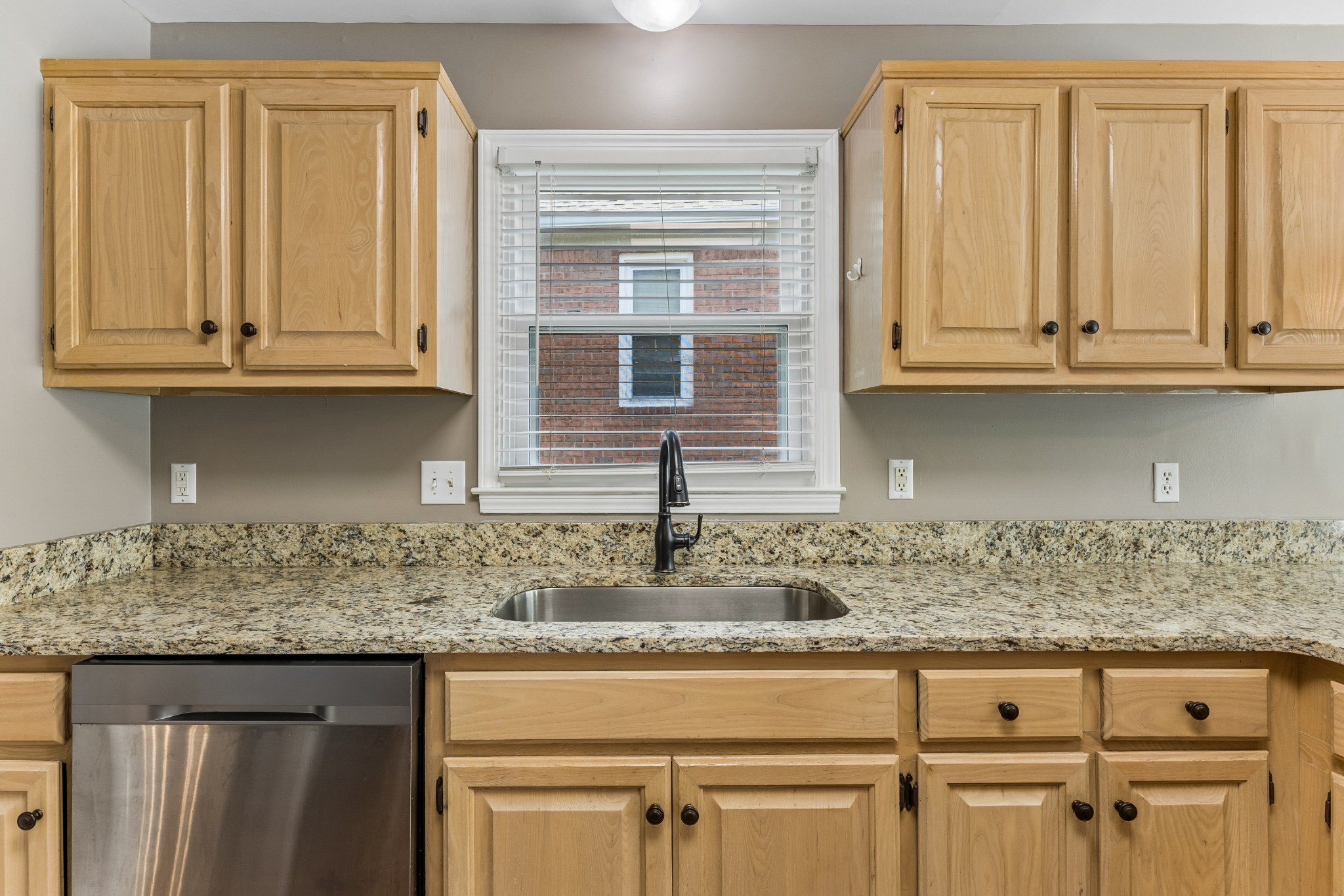 5301 Mast Pt Property Photo 9