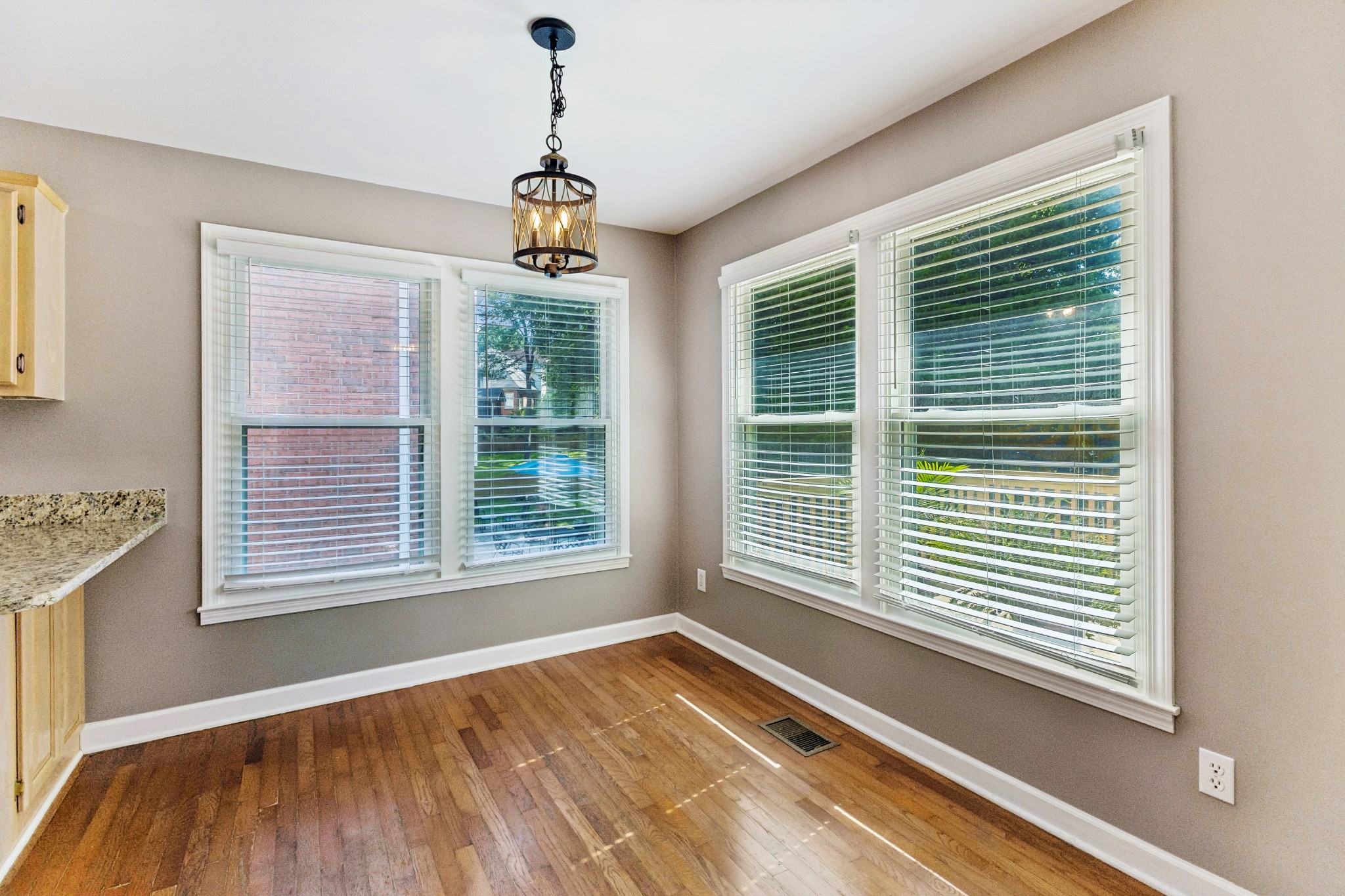 5301 Mast Pt Property Photo 12