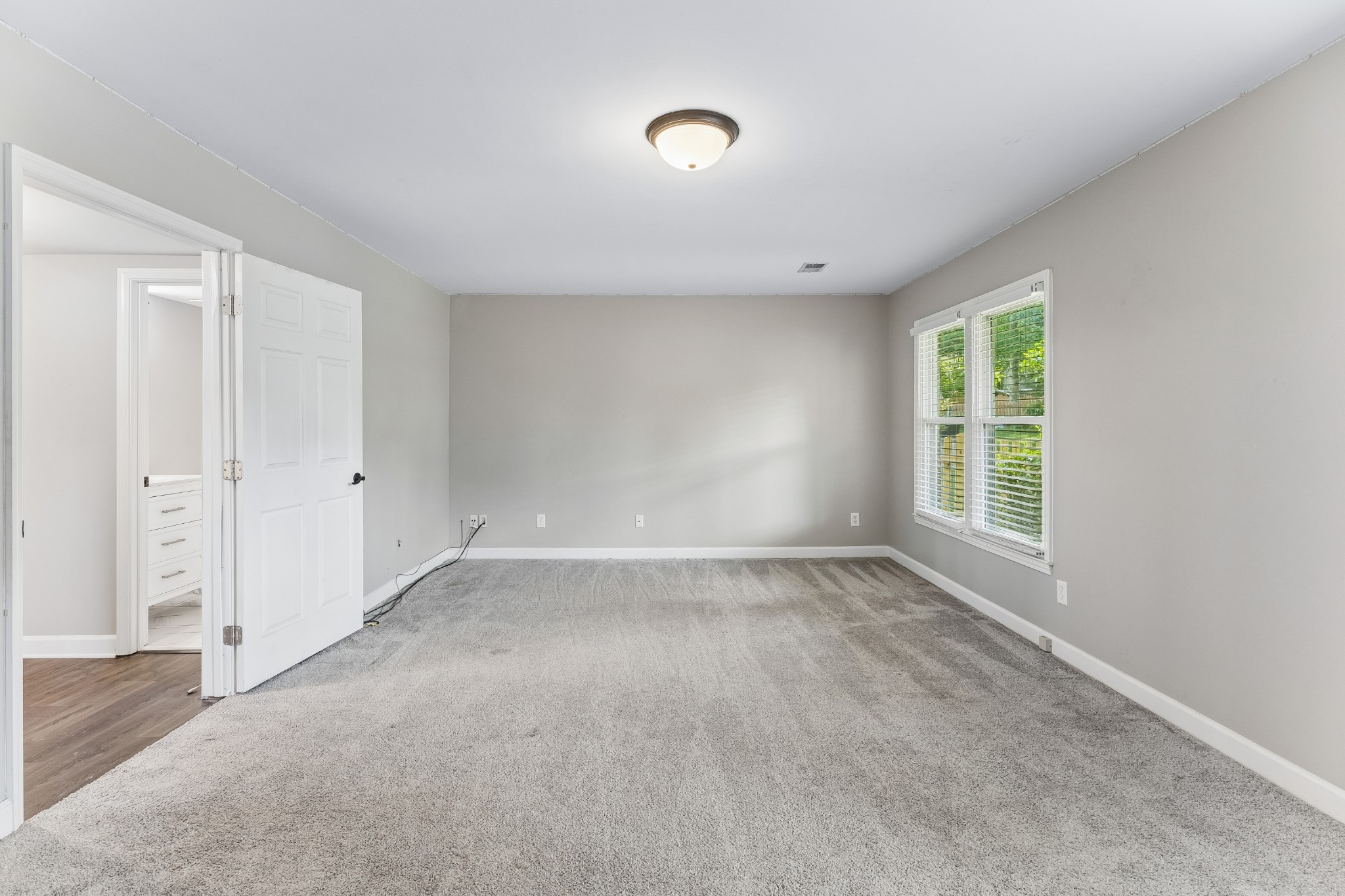 5301 Mast Pt Property Photo 44