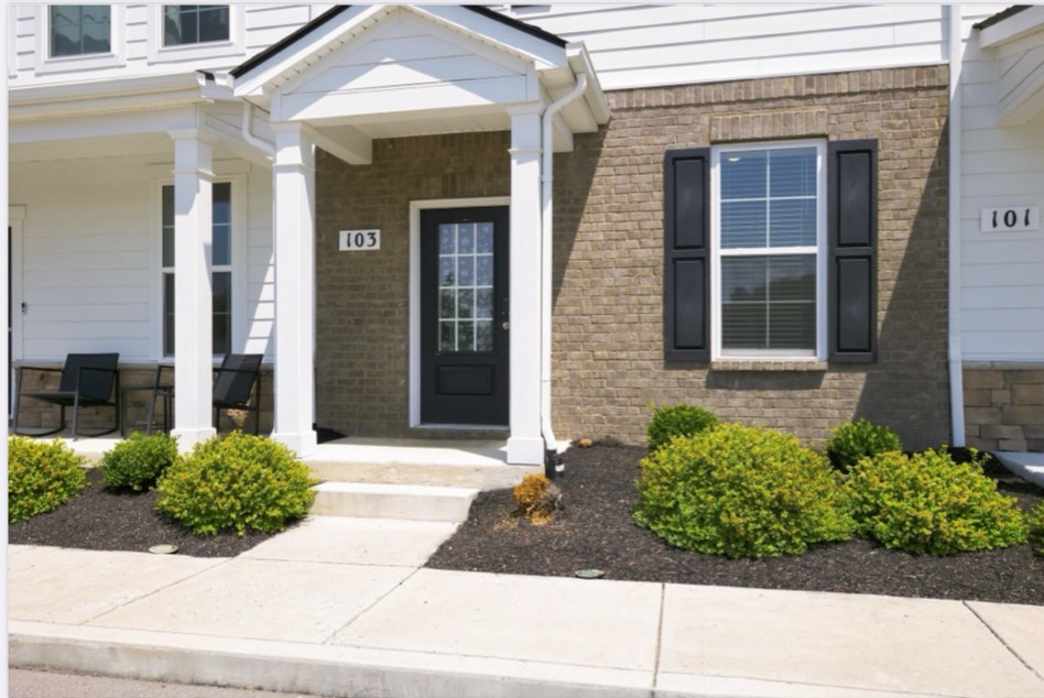 103 Grayson Circle Property Photo 1