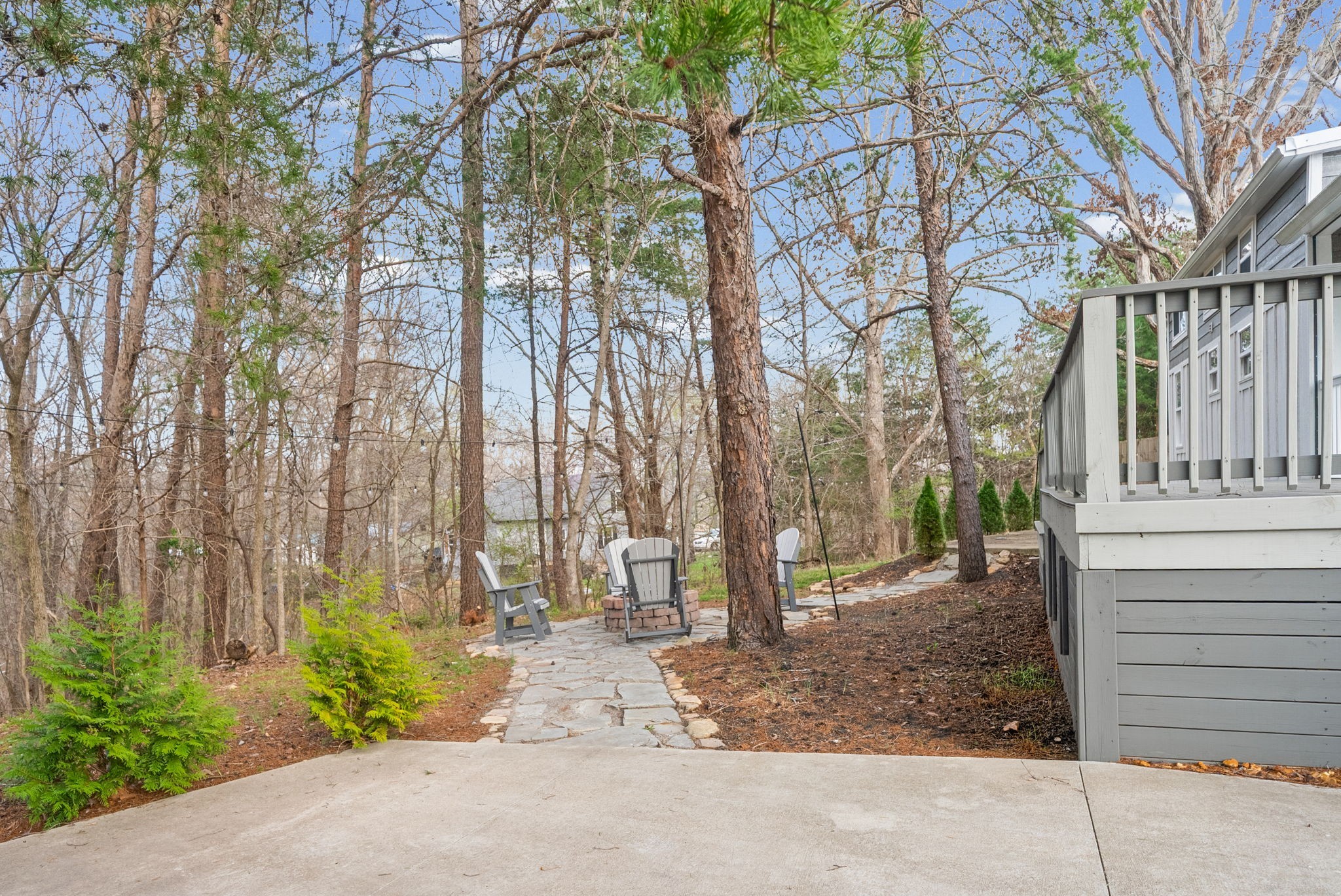 102 Thomas Rd Property Photo 50