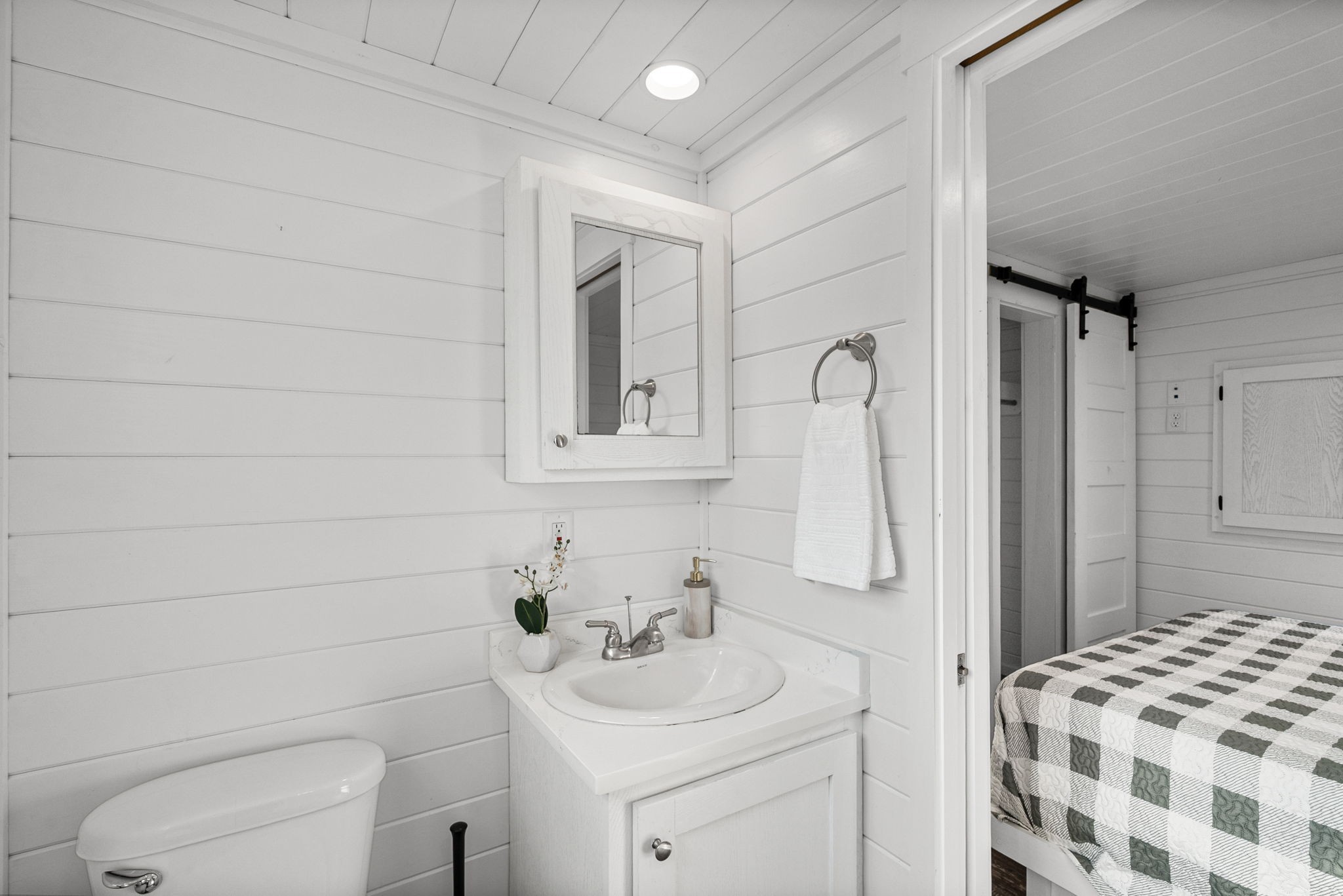 102 Thomas Rd Property Photo 66