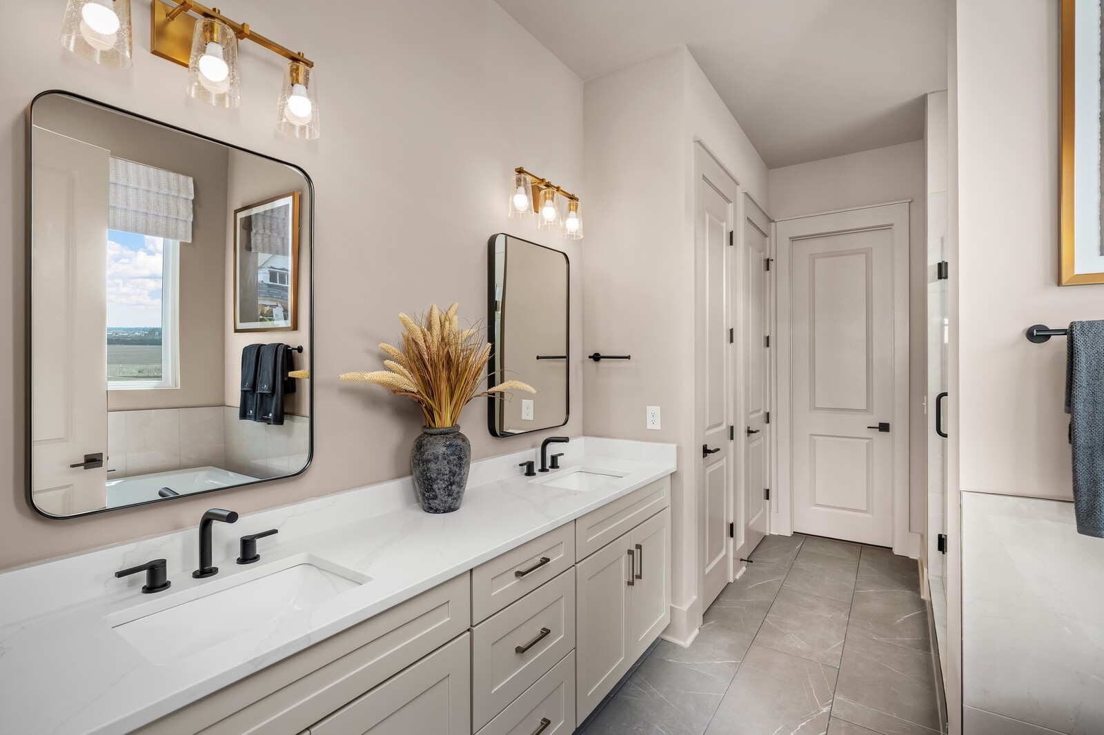 5425 Fremar Circle, E Property Photo 39