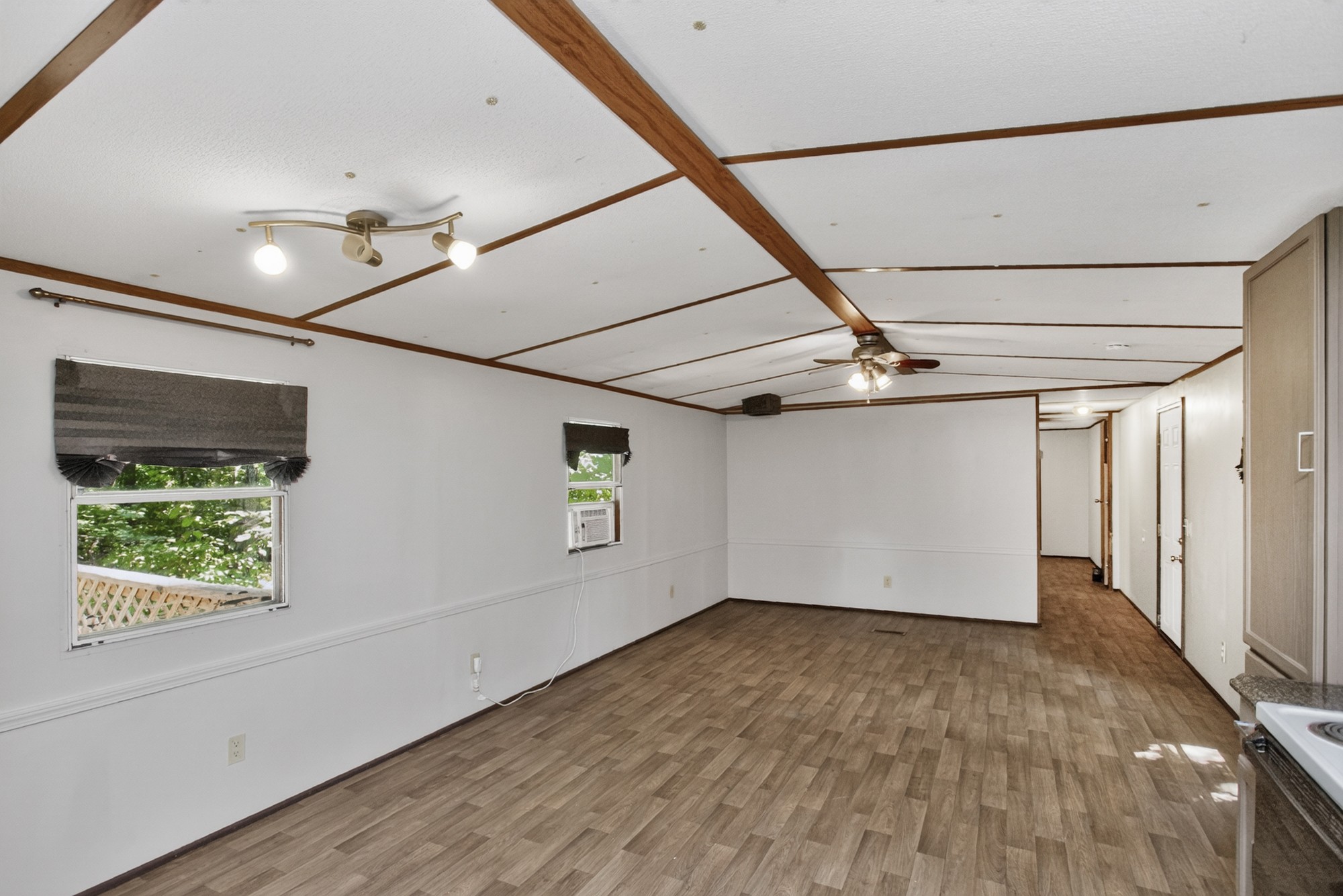 399 Turkey Rdg Property Photo 11