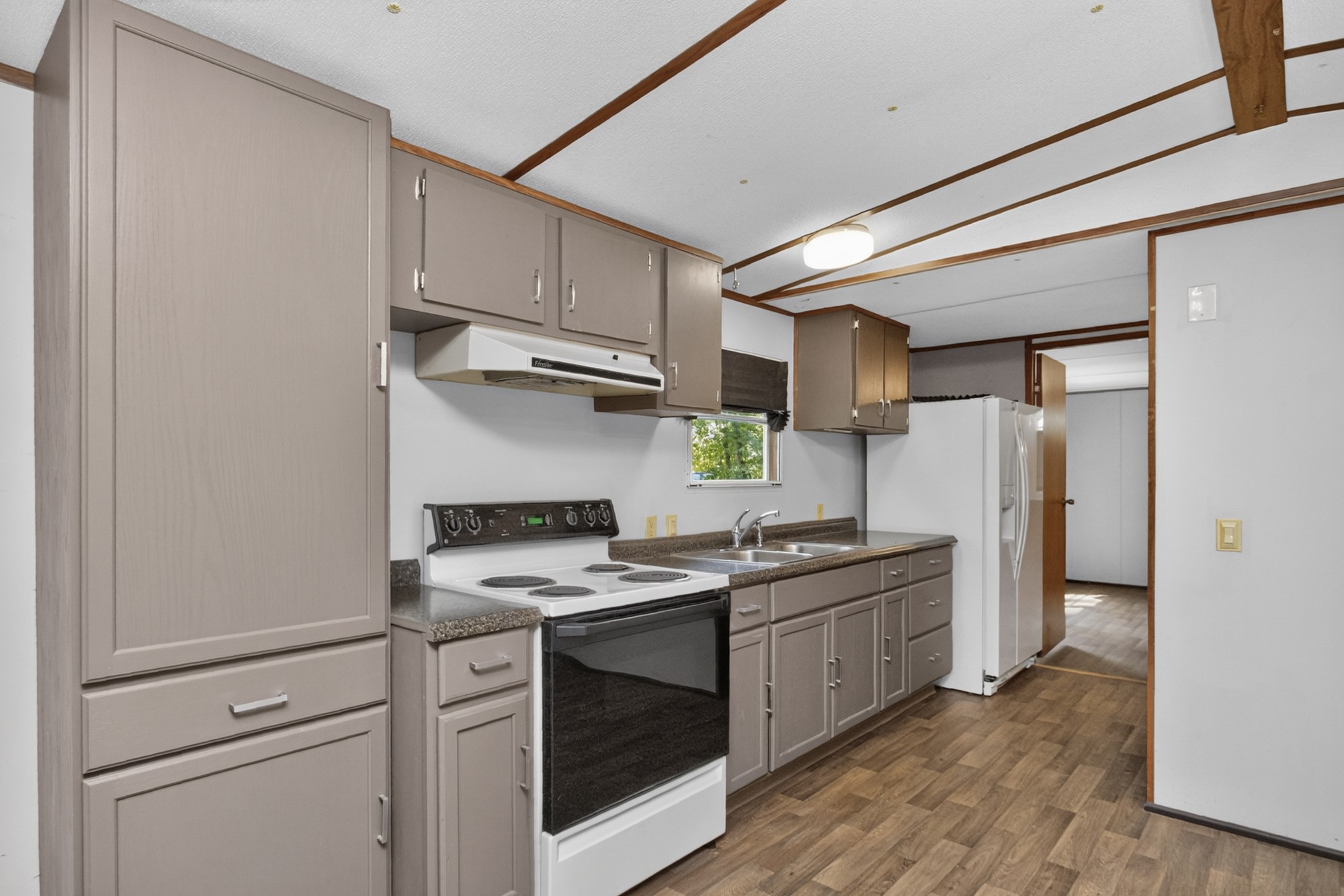 399 Turkey Rdg Property Photo 13