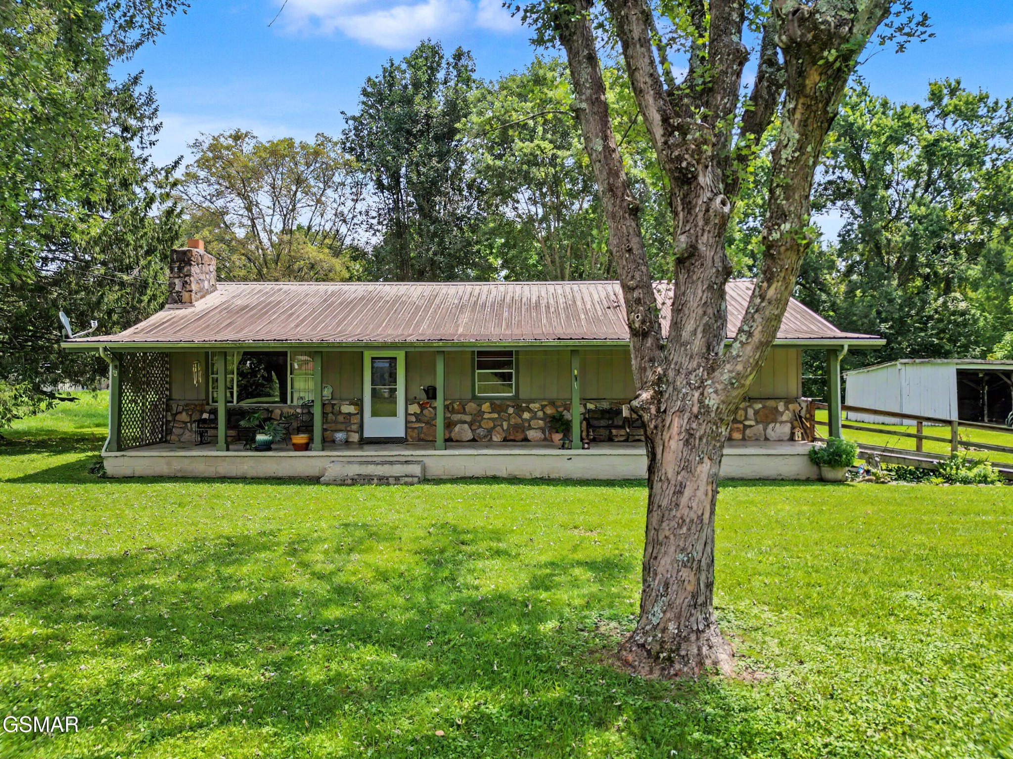 115 Dunn Way Property Photo 3