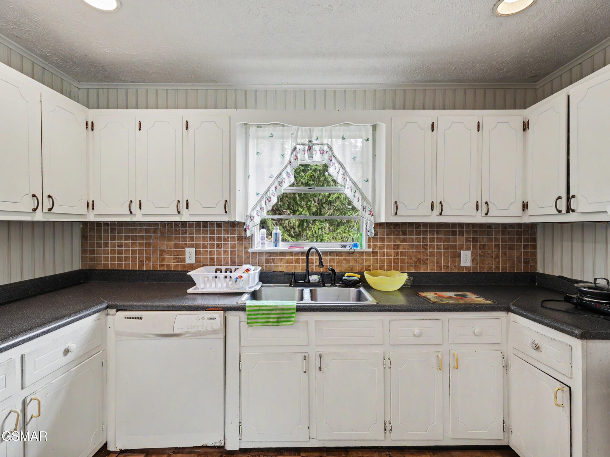 115 Dunn Way Property Photo 10