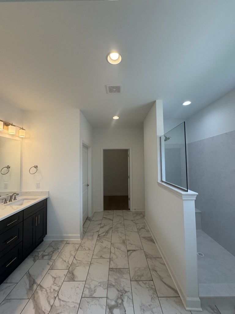 6193 Parkhaven Blvd Property Photo 12