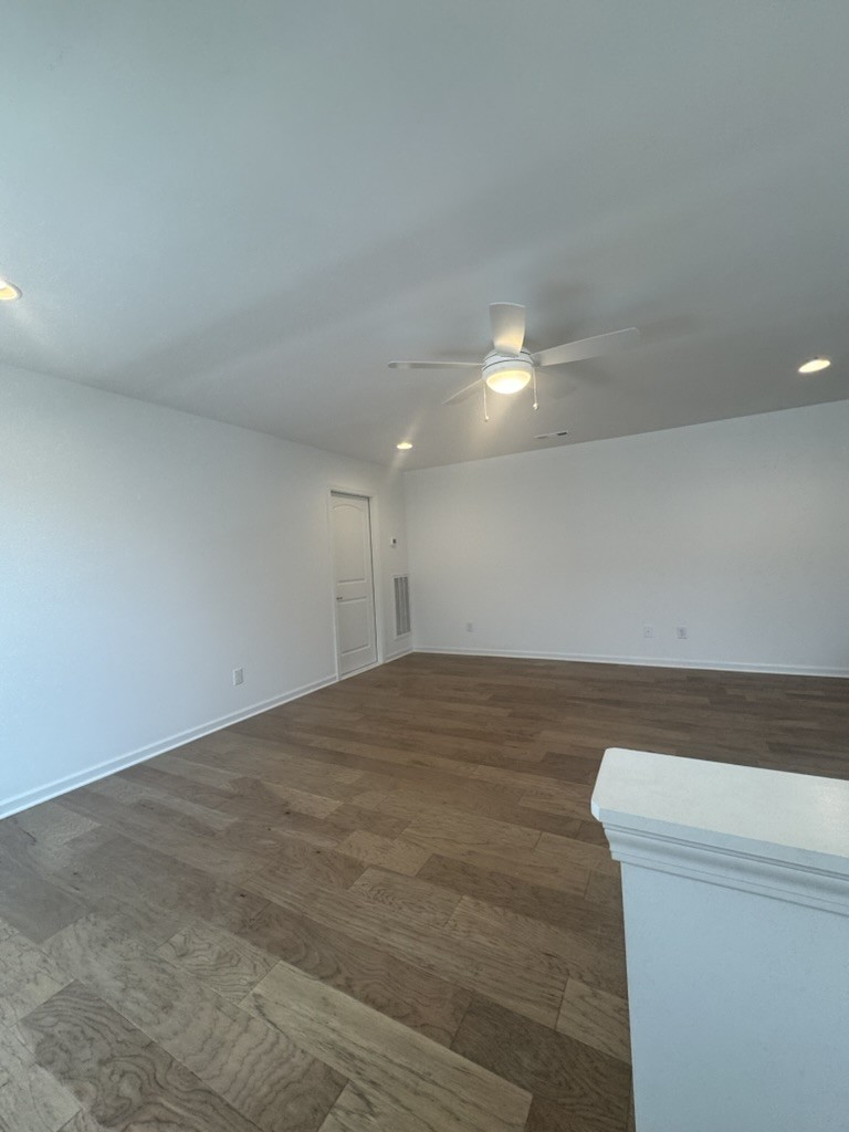 6193 Parkhaven Blvd Property Photo 17