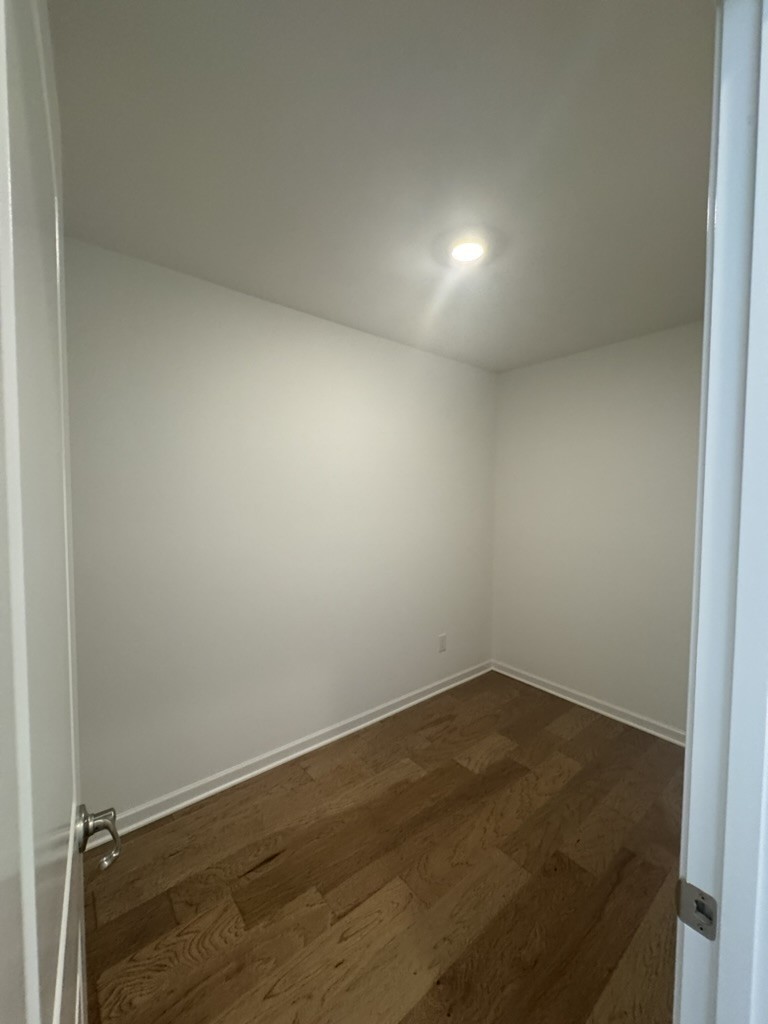 6193 Parkhaven Blvd Property Photo 22