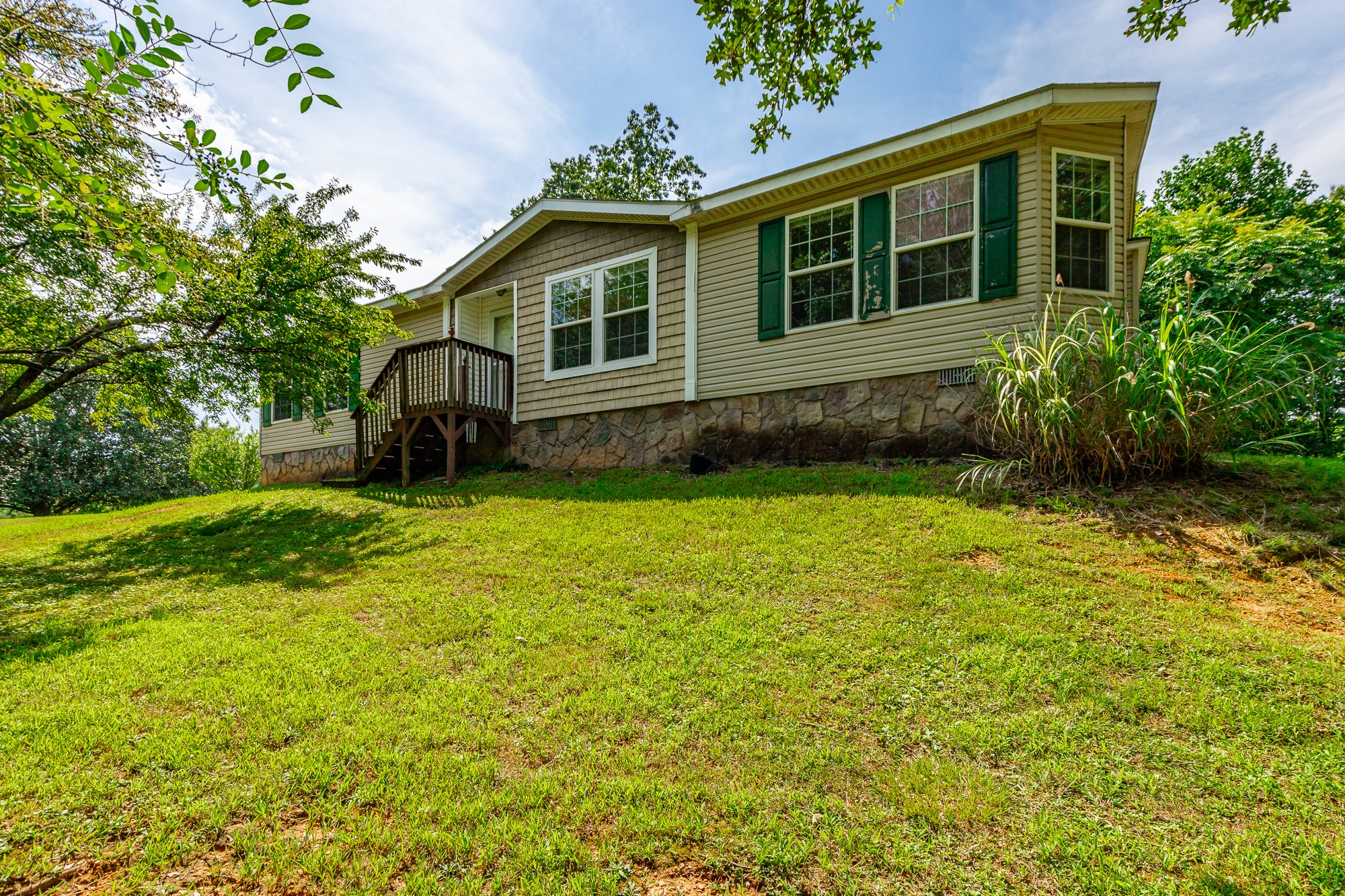286 Sims Dr Property Photo 1