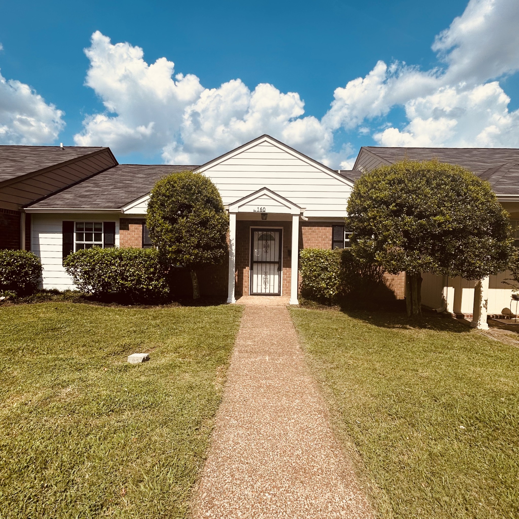 5600 Country Dr Property Photo 1