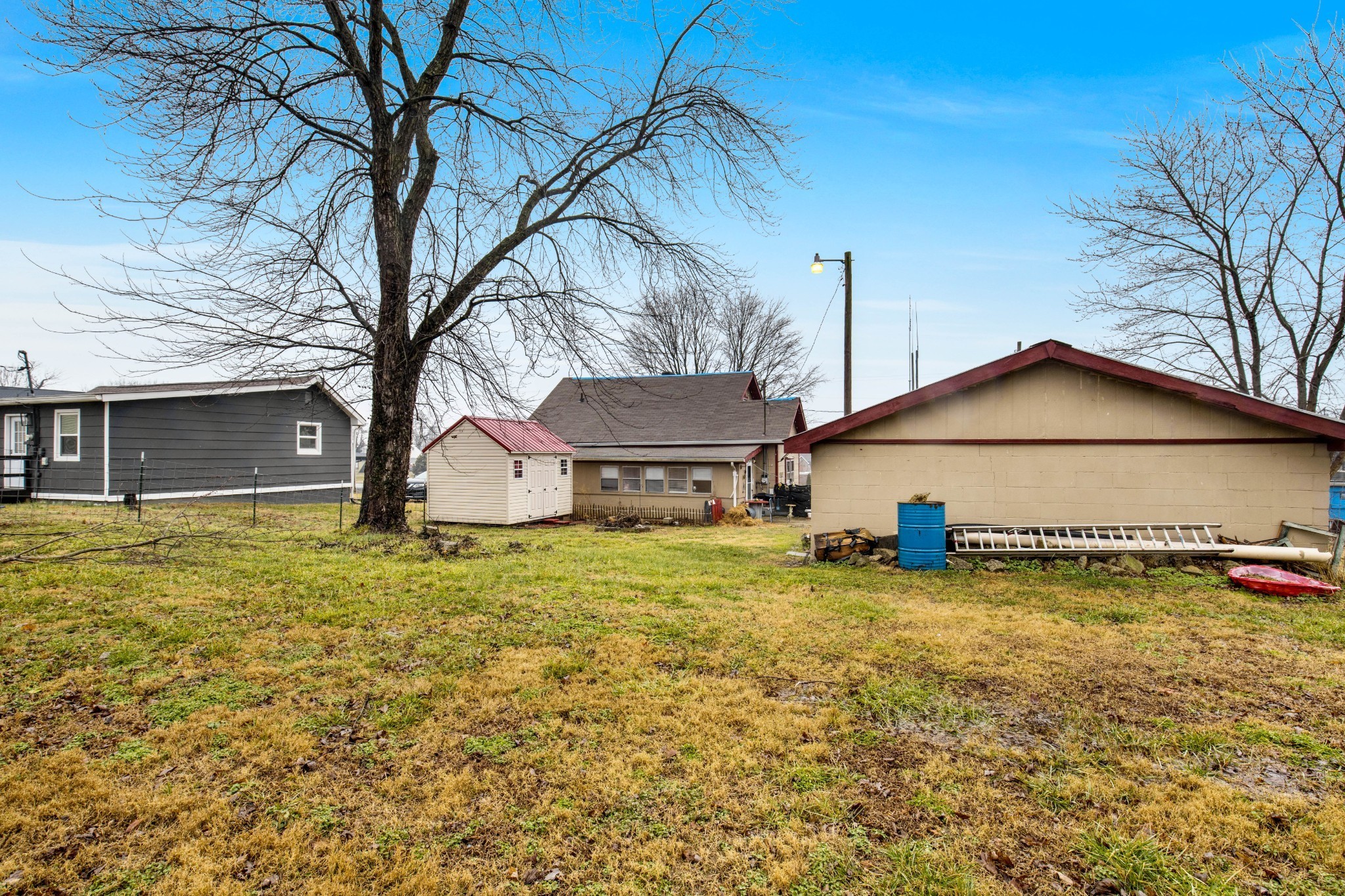 2461 Old Greenbrier Pike Property Photo 4