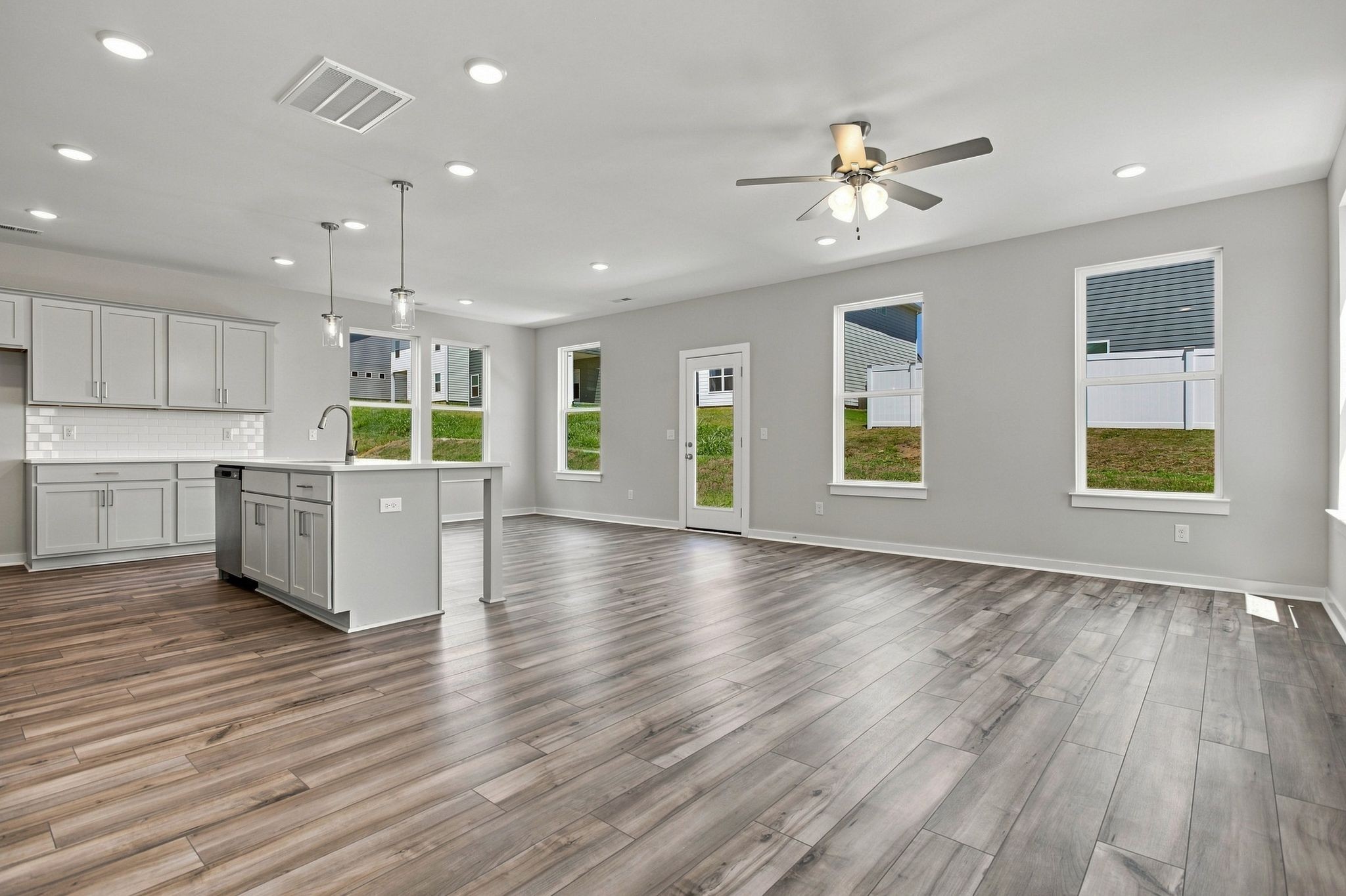 102 Ridgeview Drive Property Photo 18