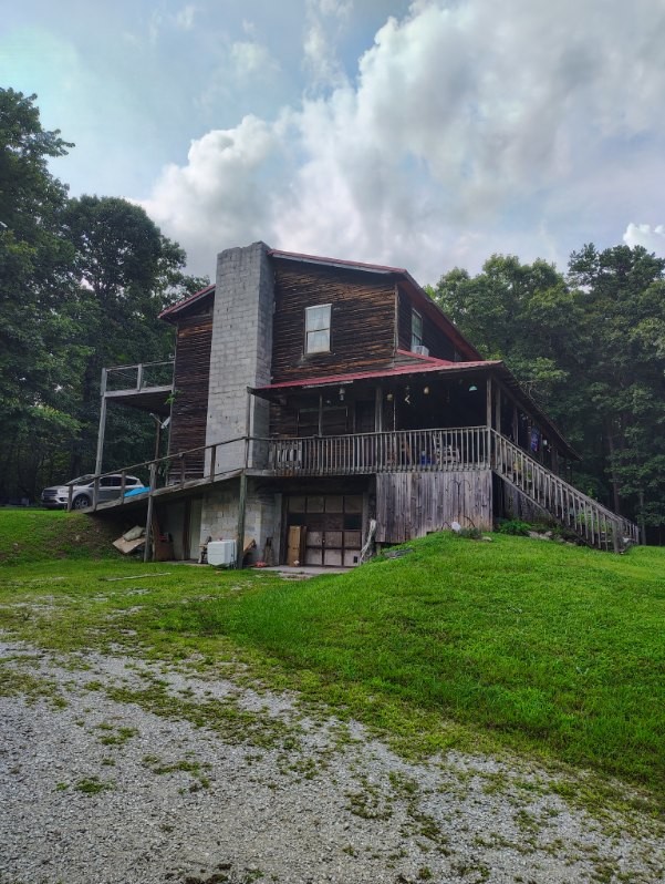2211 Shady Cove Rd Property Photo 1