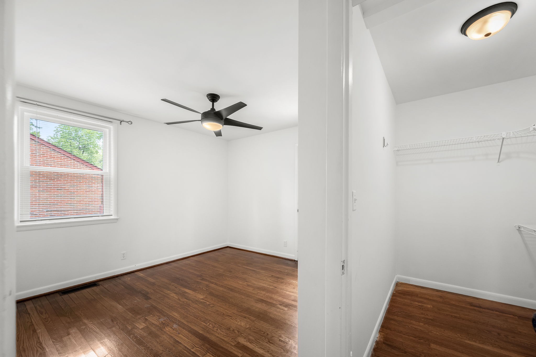 611 Thrush Pl Property Photo 10