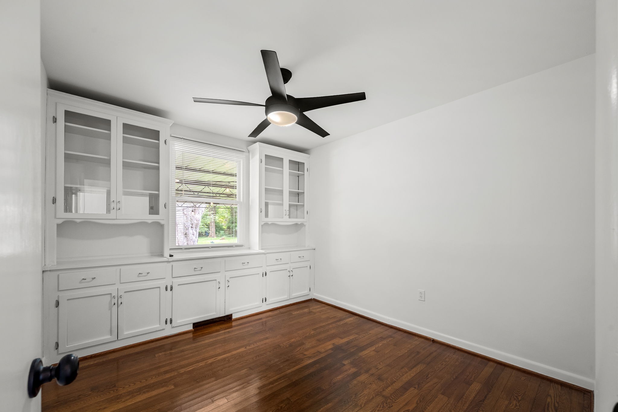 611 Thrush Pl Property Photo 15