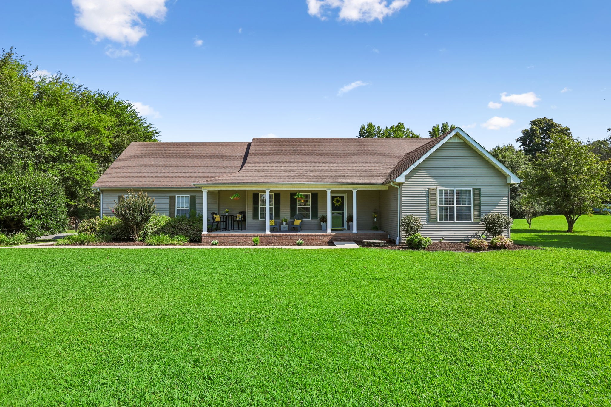 15 Meadowland Dr