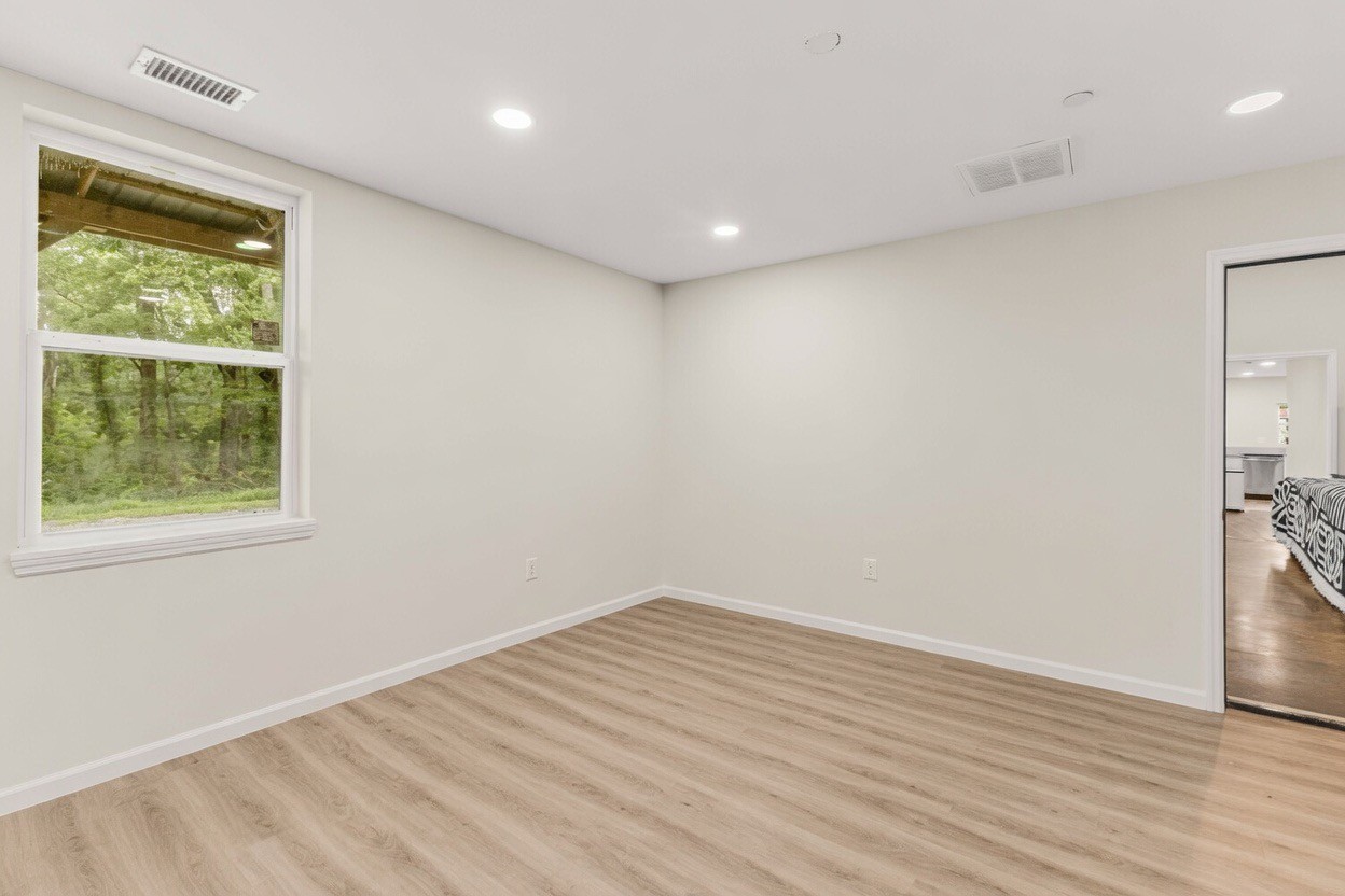 176 S Palmers Chapel Rd Property Photo 44
