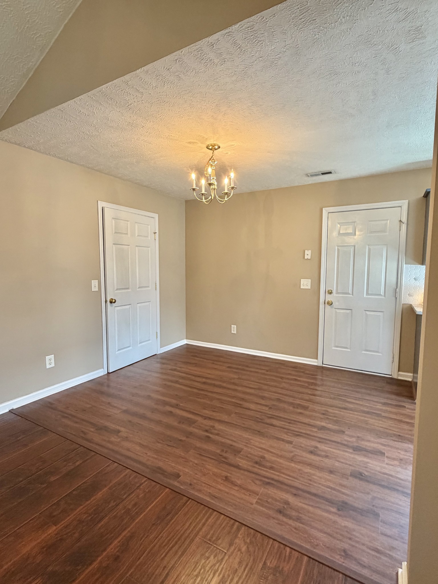 1204 Lakewalk Dr Property Photo 15