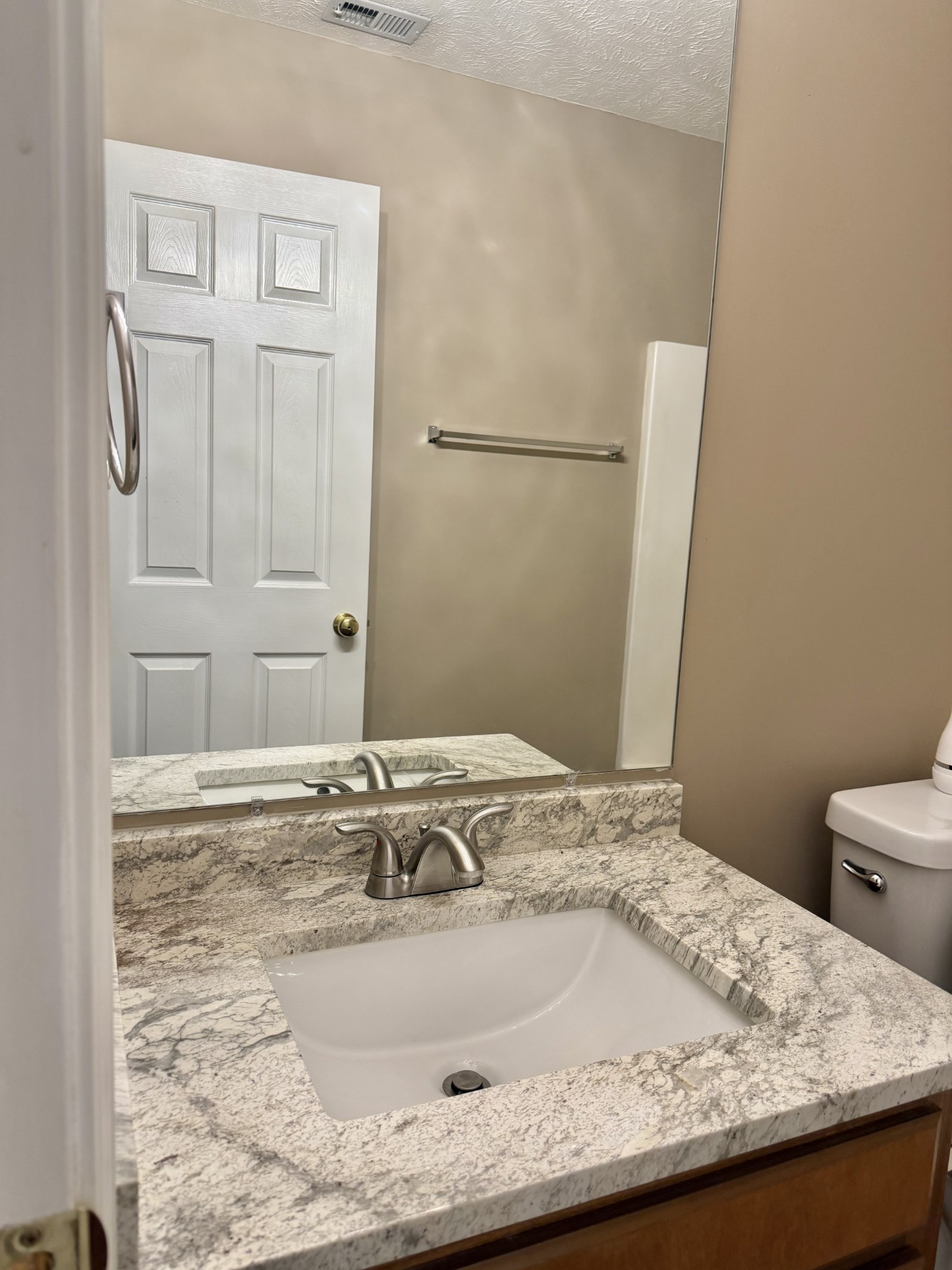 1204 Lakewalk Dr Property Photo 23