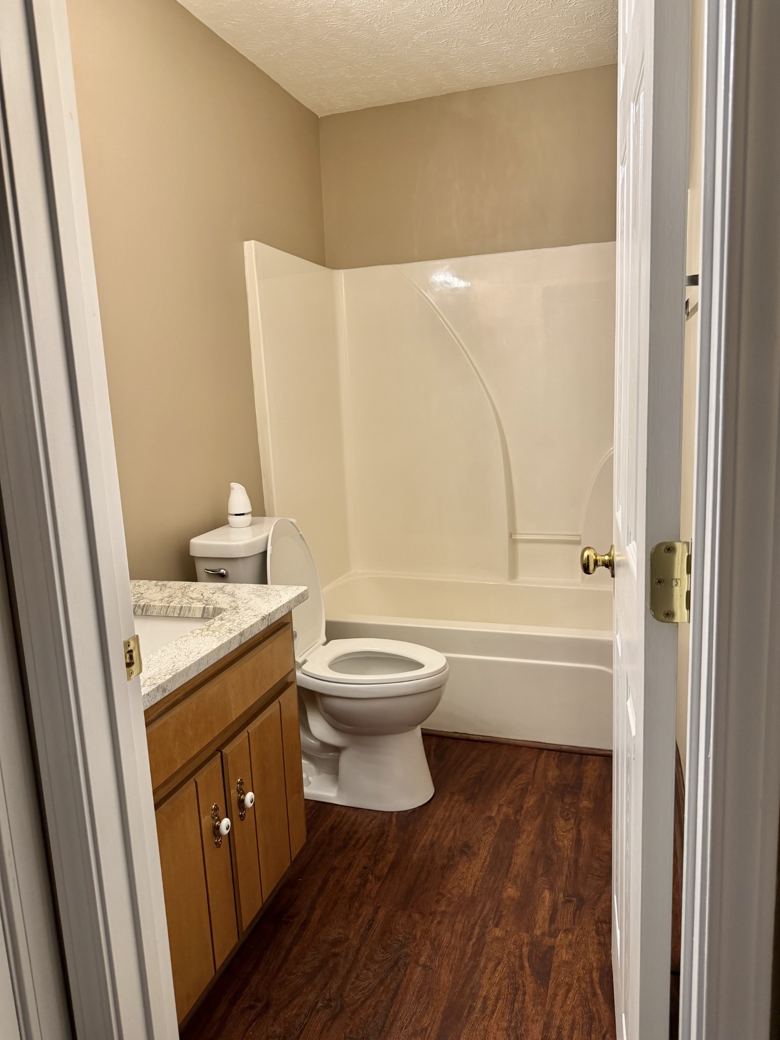 1204 Lakewalk Dr Property Photo 24
