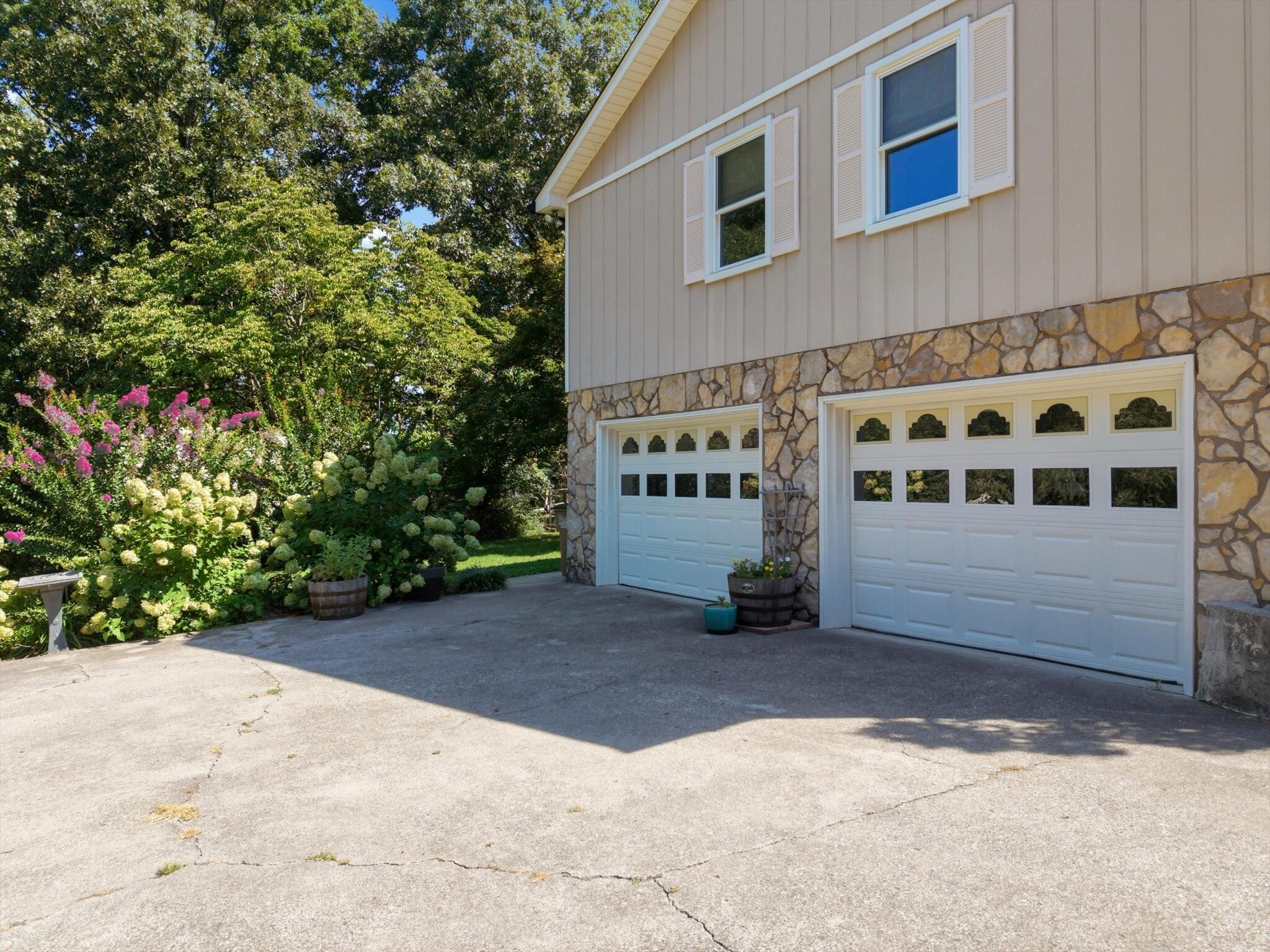 204 Carly Drive Property Photo 3